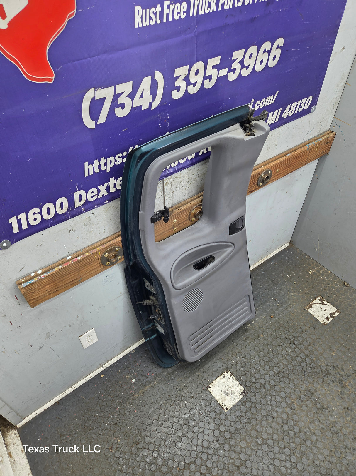 1994-2002 Dodge Ram 2nd Gen LH Driver Side Rear Extended Cab Door 1500 2500 3500