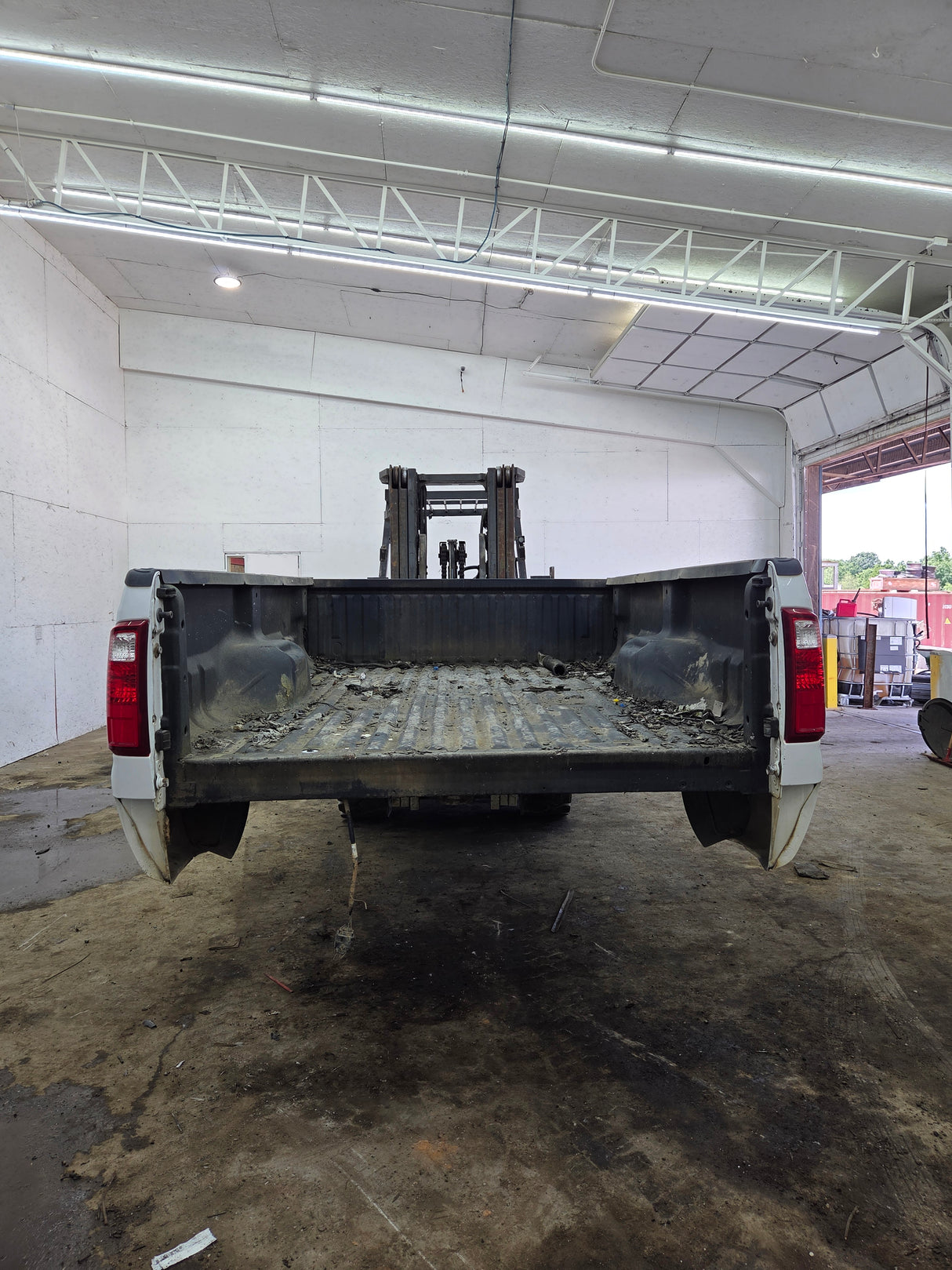 2011-2016 Ford F250 F350 Super Duty 8' Long Truck Bed - Oxford White