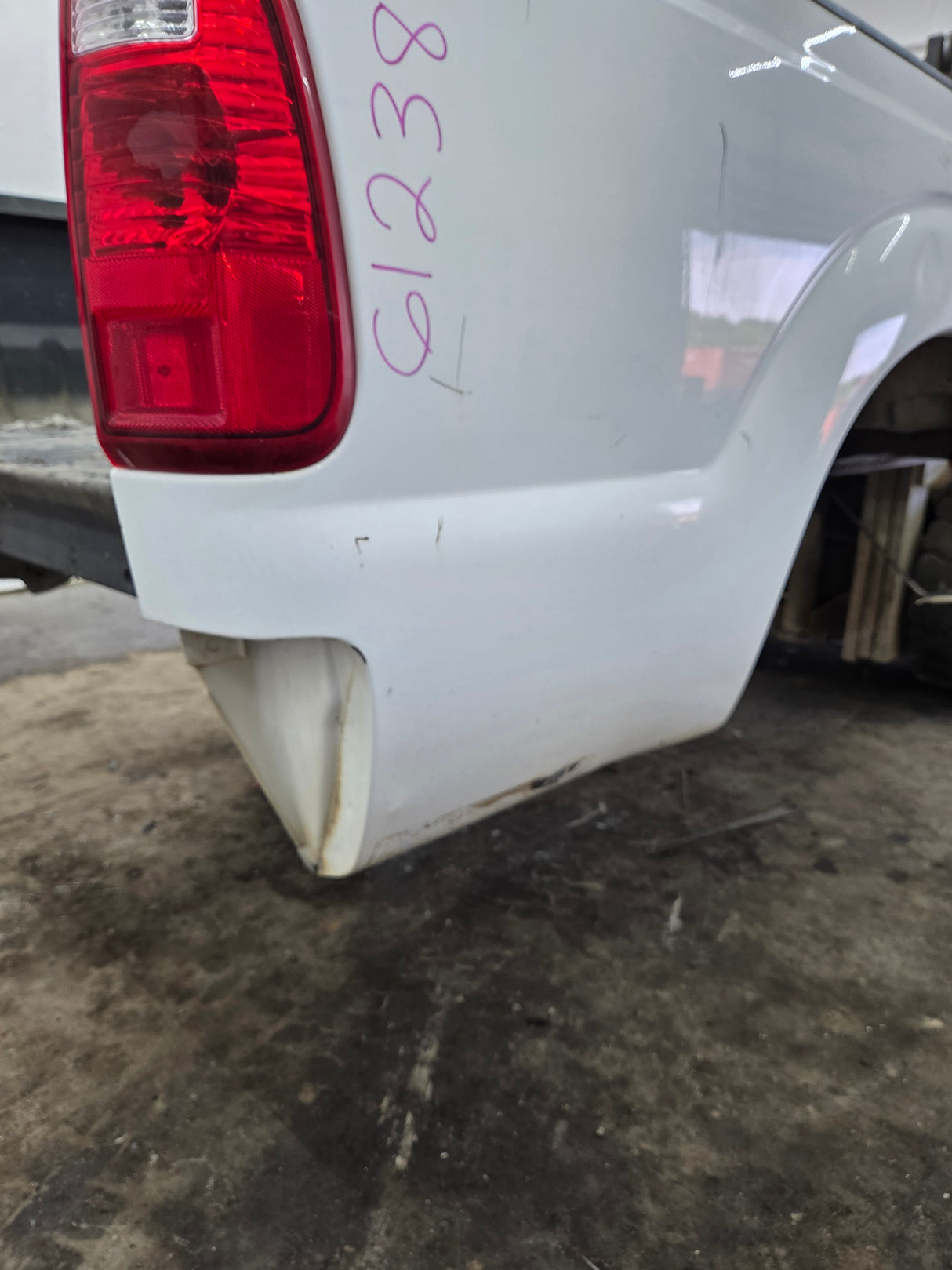2011-2016 Ford F250 F350 Super Duty 8' Long Truck Bed - Oxford White
