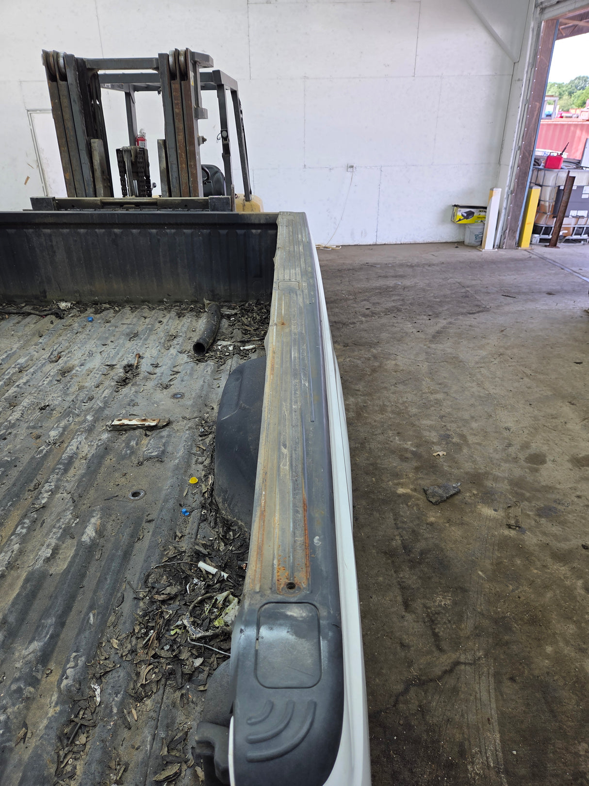 2011-2016 Ford F250 F350 Super Duty 8' Long Truck Bed - Oxford White