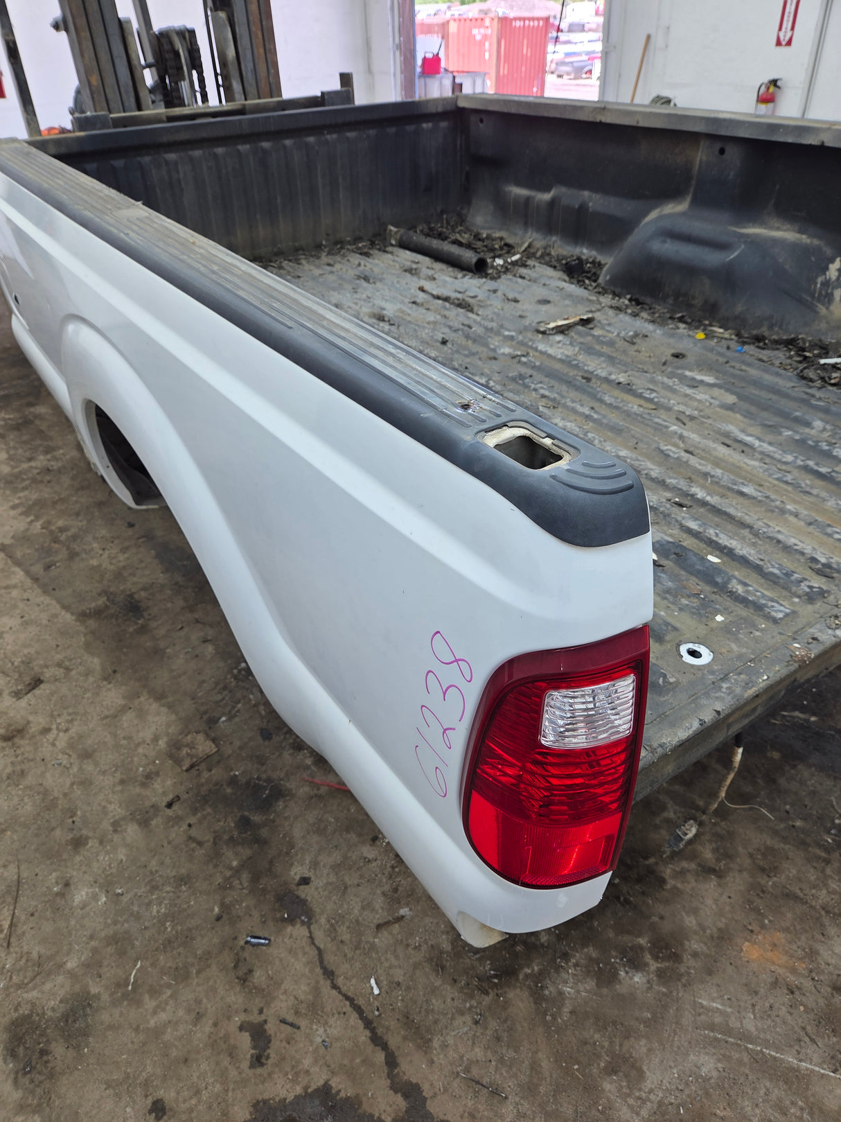 2011-2016 Ford F250 F350 Super Duty 8' Long Truck Bed - Oxford White