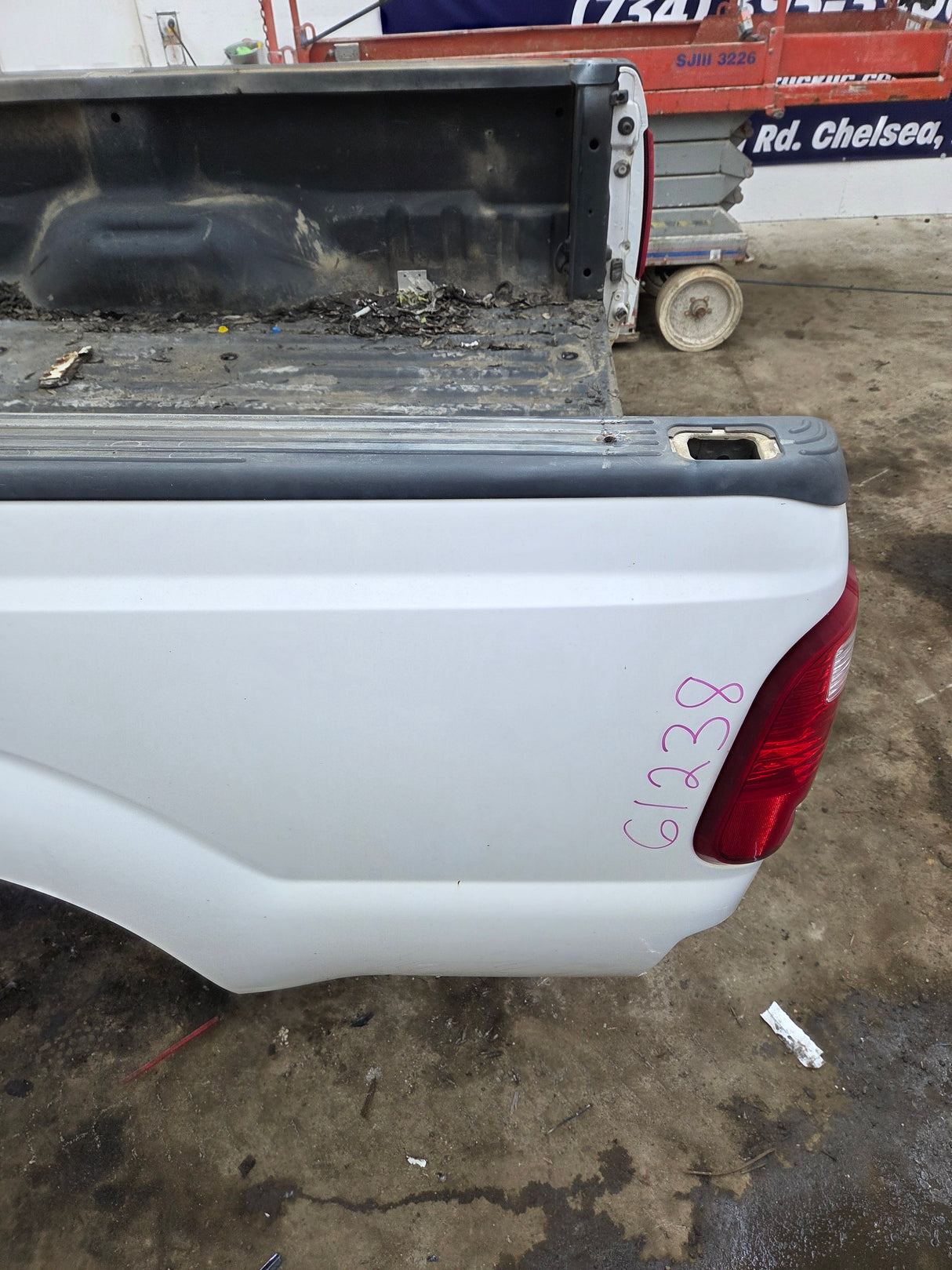 2011-2016 Ford F250 F350 Super Duty 8' Long Truck Bed - Oxford White