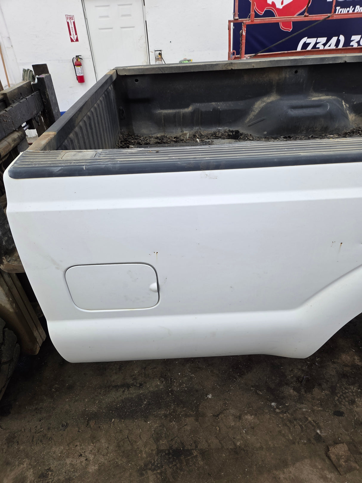 2011-2016 Ford F250 F350 Super Duty 8' Long Truck Bed - Oxford White