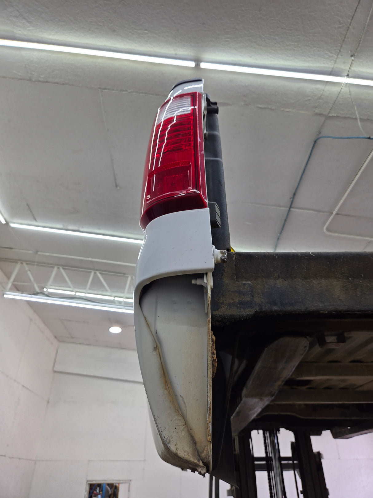 2011-2016 Ford F250 F350 Super Duty 8' Long Truck Bed - Oxford White