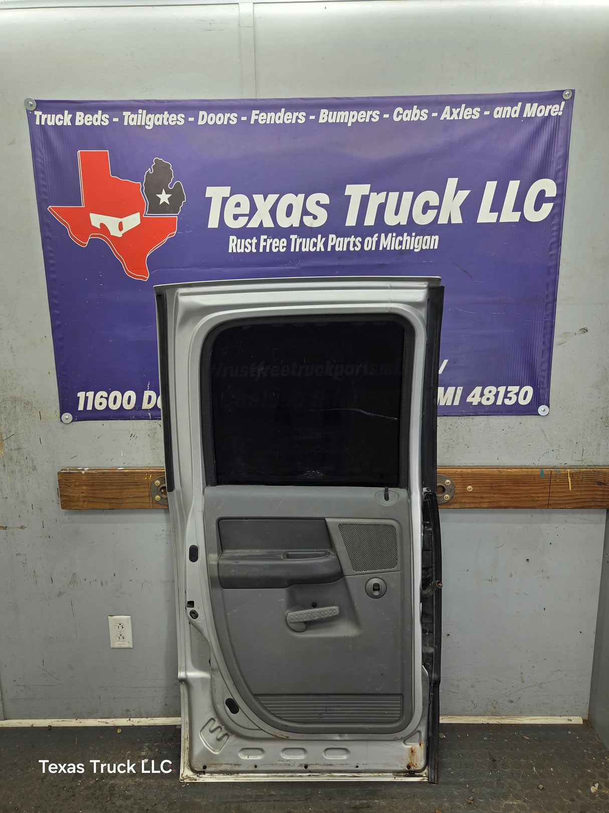 2003-2008 Dodge Ram 3rd Gen LH Driver Rear Quad Cab Door 1500 2500 3500 4500 5500