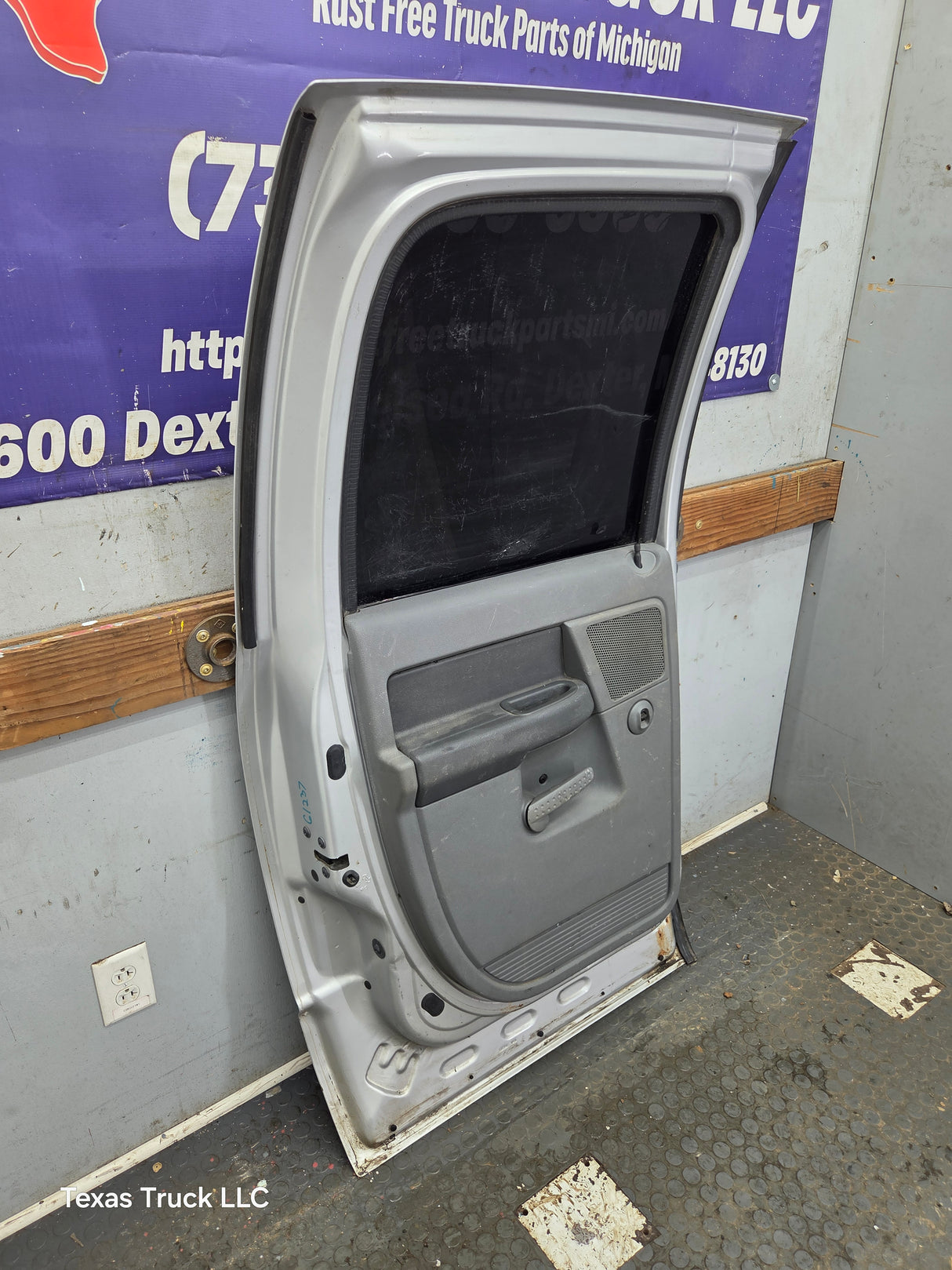 2003-2008 Dodge Ram 3rd Gen LH Driver Rear Quad Cab Door 1500 2500 3500 4500 5500