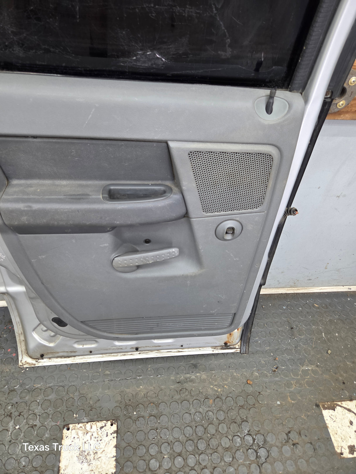2003-2008 Dodge Ram 3rd Gen LH Driver Rear Quad Cab Door 1500 2500 3500 4500 5500