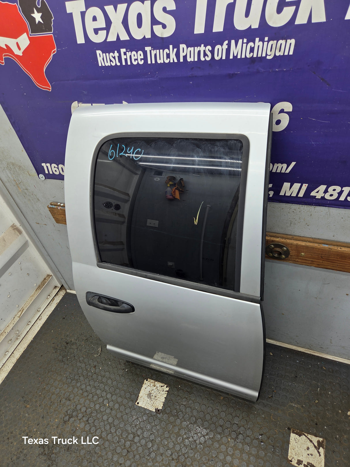 2003-2008 Dodge Ram 3rd Gen RH Passenger Side Rear Quad Cab Door 1500 2500 3500 4500 5500