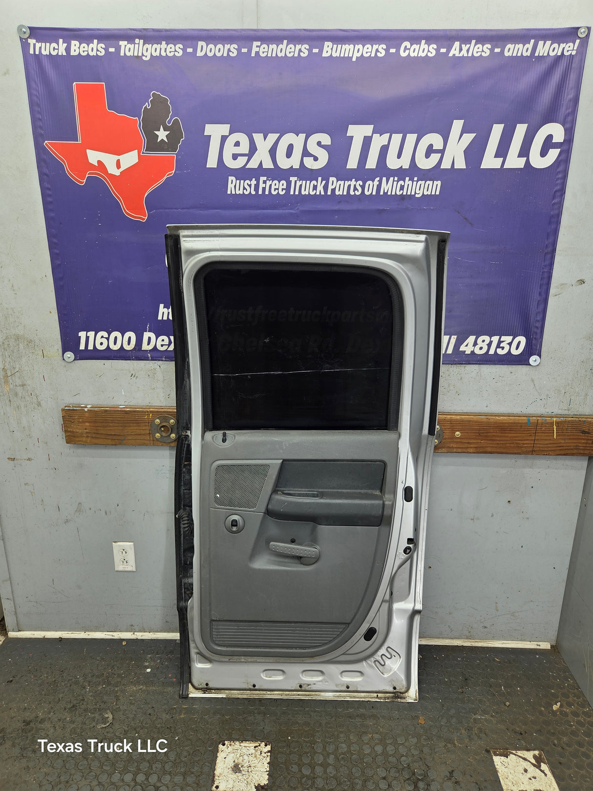 2003-2008 Dodge Ram 3rd Gen RH Passenger Side Rear Quad Cab Door 1500 2500 3500 4500 5500