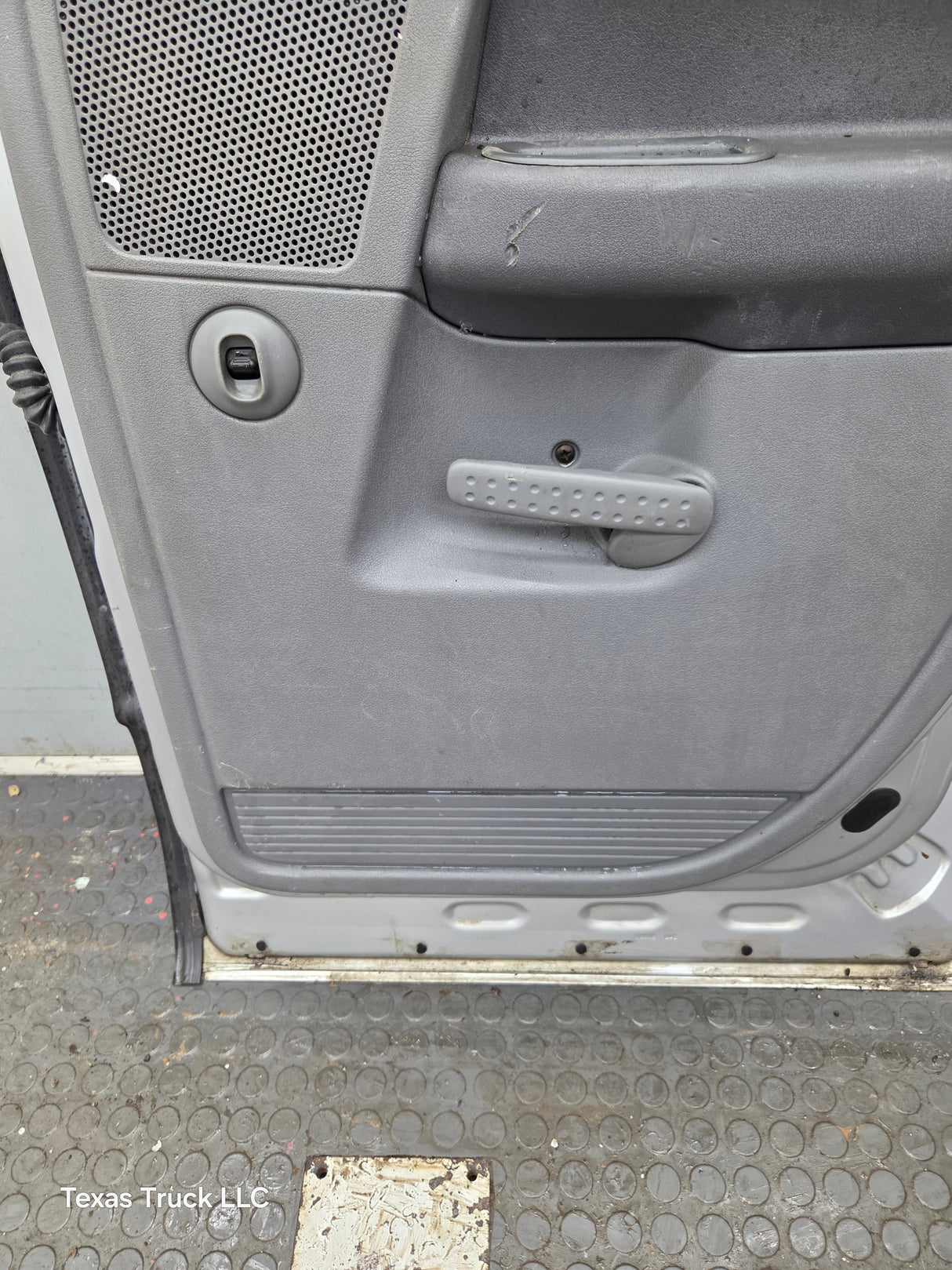 2003-2008 Dodge Ram 3rd Gen RH Passenger Side Rear Quad Cab Door 1500 2500 3500 4500 5500