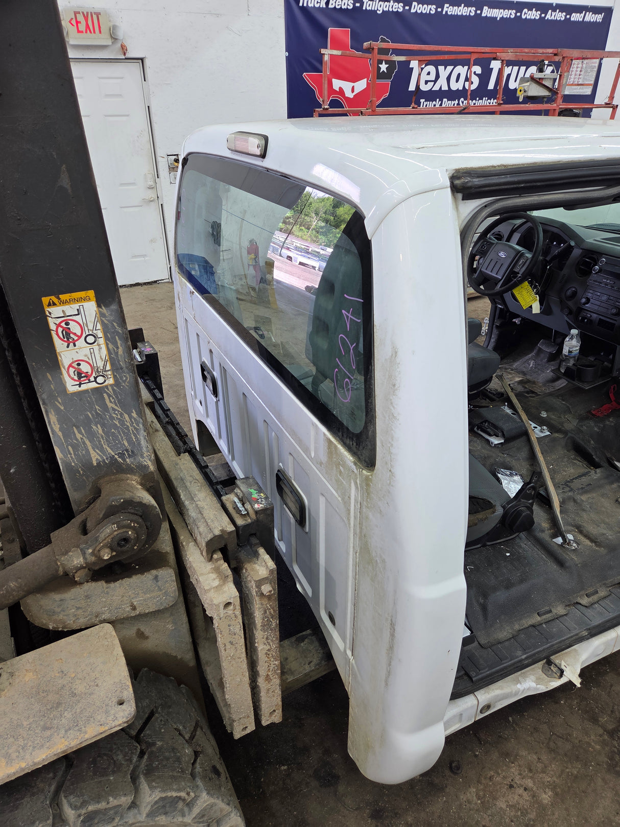 2011-2016 Ford F250 F350 F450 F550 Super Duty Extended Cab - Oxford White