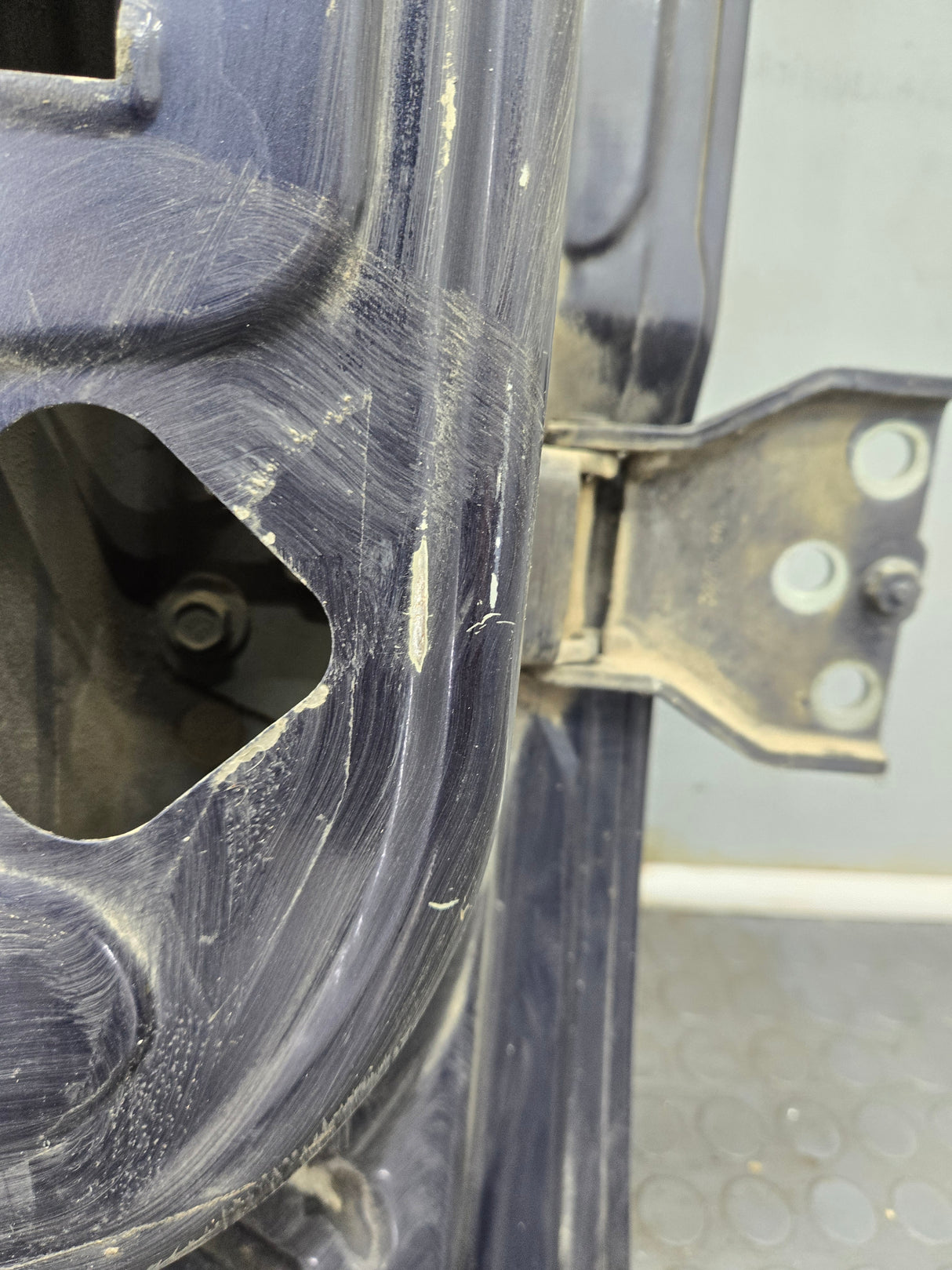 1999-2007 Ford Super Duty F250 F350 F450 F550 RH Extended Cab Passenger Rear Door