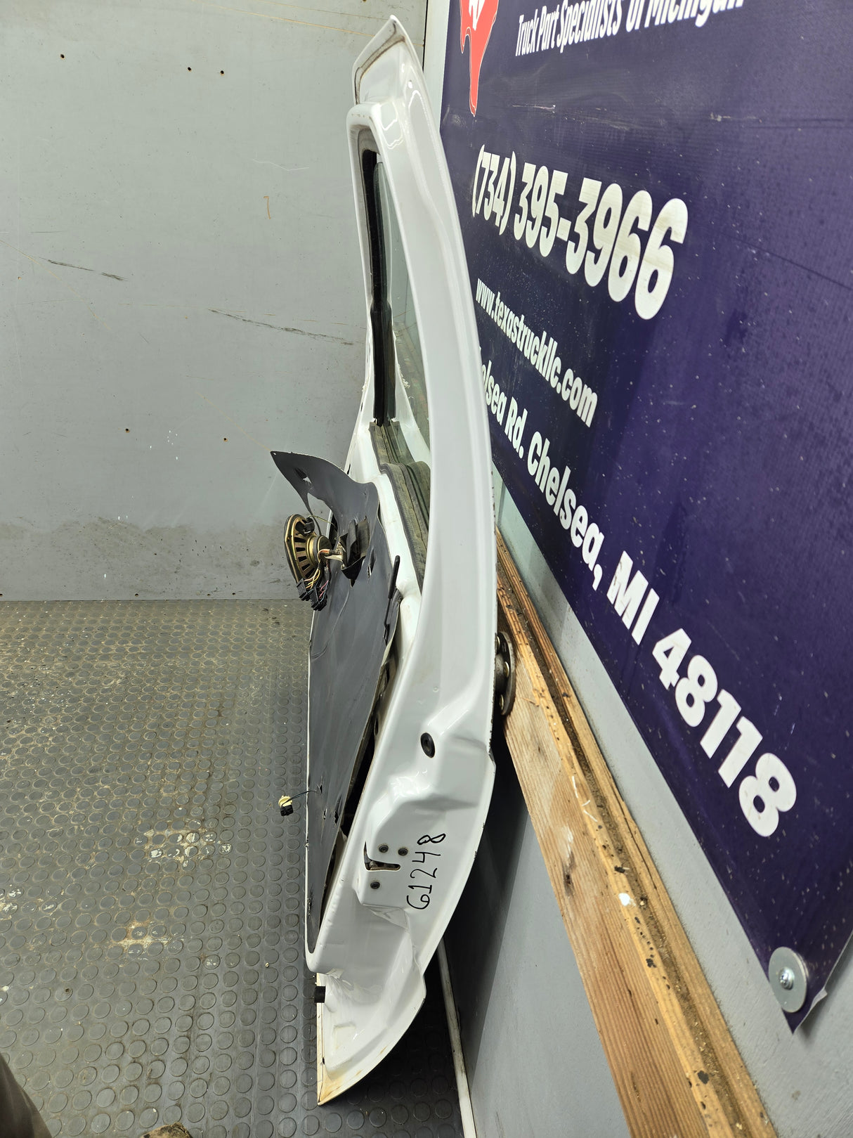 1999-2011 Ford Super Duty / Excursion Front Passenger Side RH Door F250 F350 F450 F550