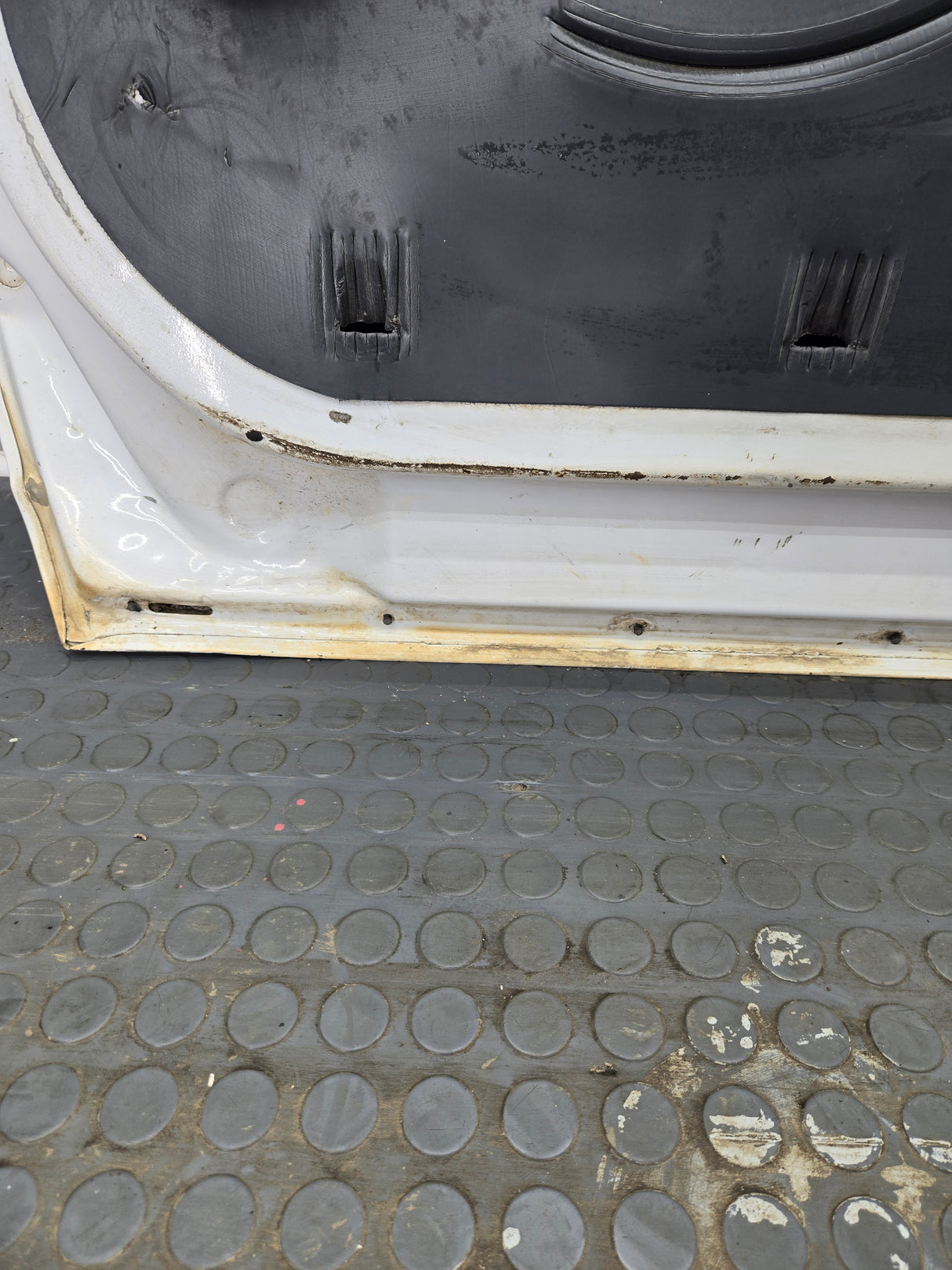 1999-2011 Ford Super Duty / Excursion Front Passenger Side RH Door F250 F350 F450 F550