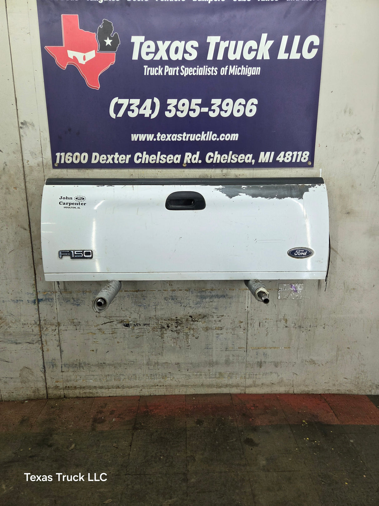 1997-2003 F150 / 1999-2007 Ford F250 F350 F450 F550 Super Duty Tailgate
