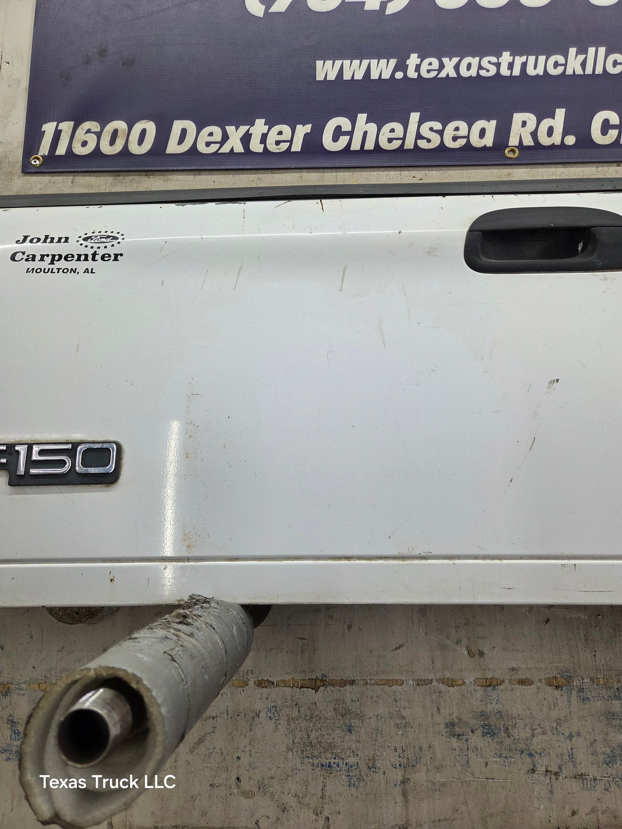 1997-2003 F150 / 1999-2007 Ford F250 F350 F450 F550 Super Duty Tailgate