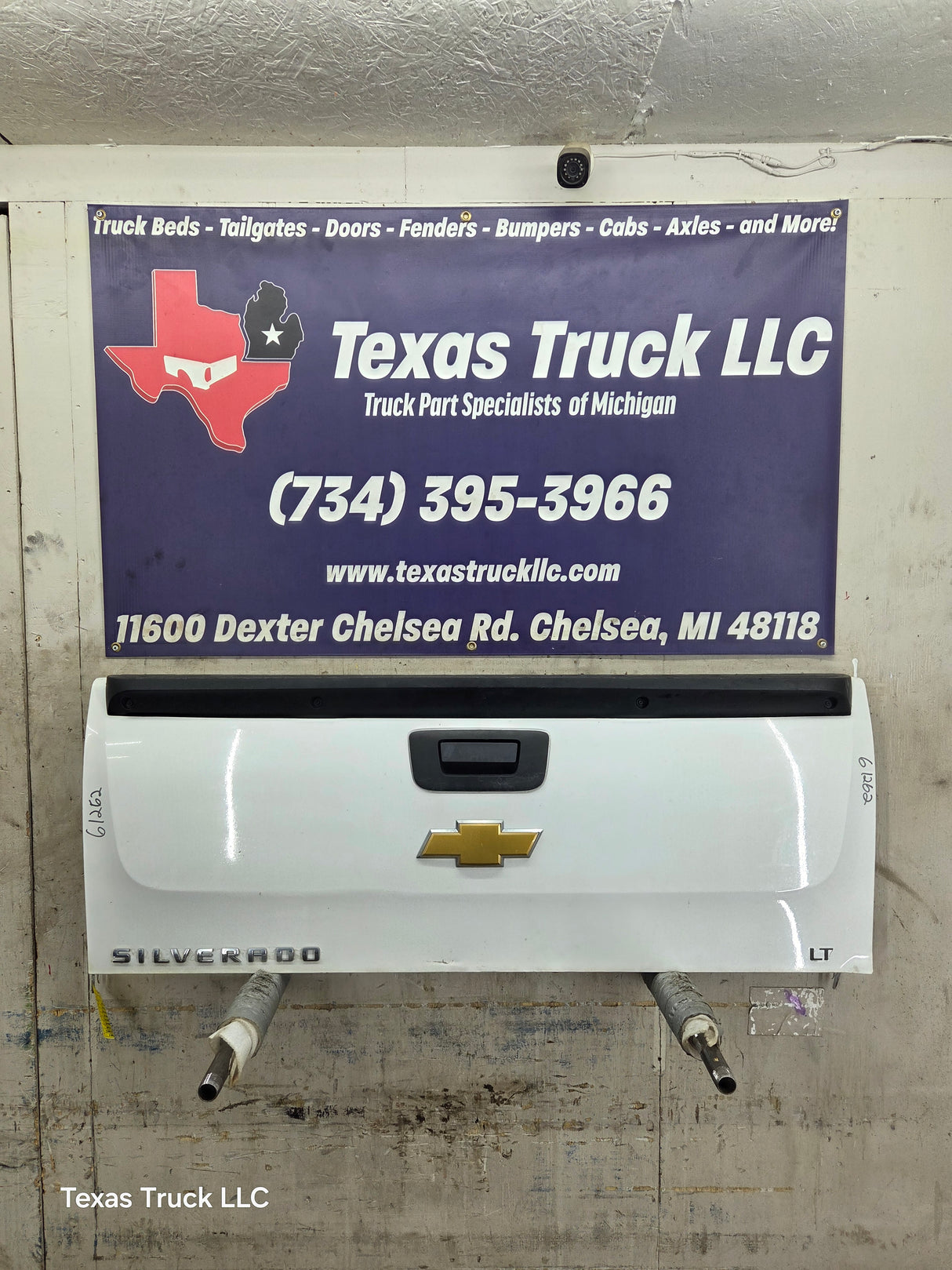 2007-2013 Chevrolet Silverado / GMC Sierra 1500 2500 3500 HD Tailgate