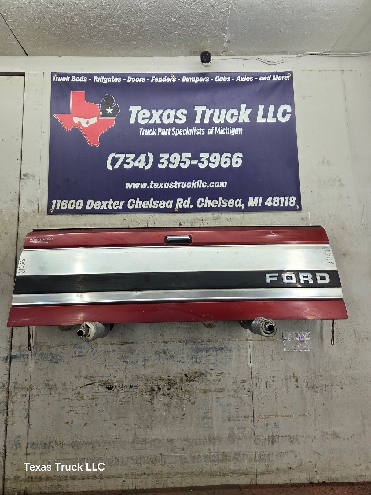 1980-1986 Bullnose / Bricknose / OBS Ford F100 F150 F250 F350 Tailgate