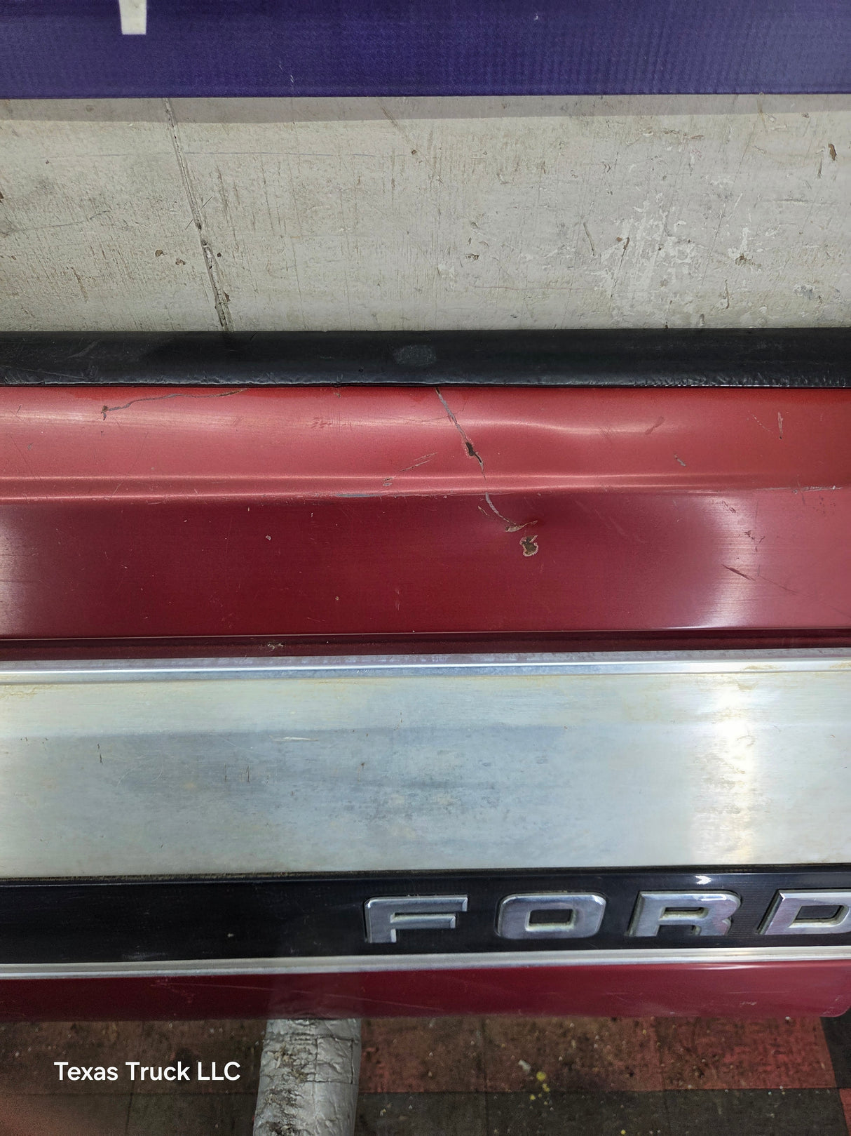 1980-1986 Bullnose / Bricknose / OBS Ford F100 F150 F250 F350 Tailgate