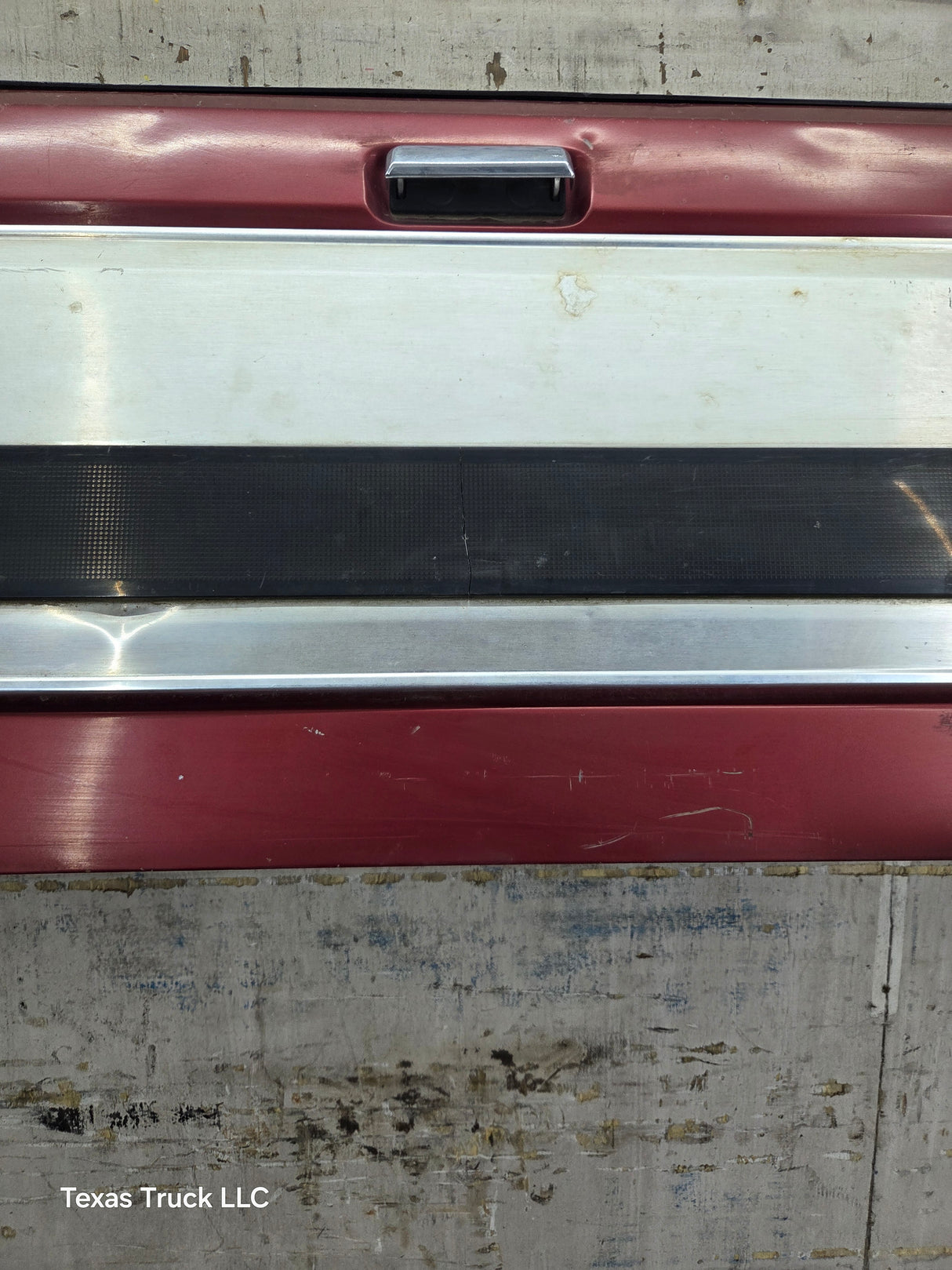 1980-1986 Bullnose / Bricknose / OBS Ford F100 F150 F250 F350 Tailgate