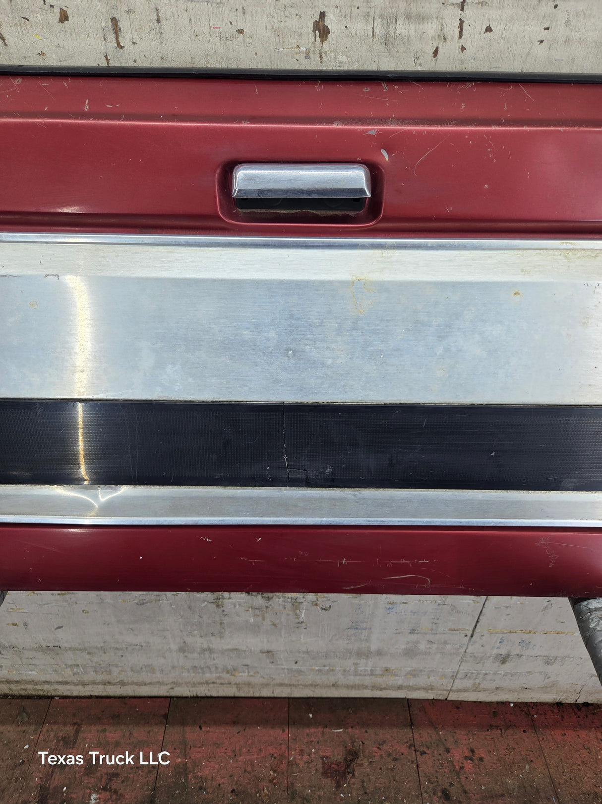 1980-1986 Bullnose / Bricknose / OBS Ford F100 F150 F250 F350 Tailgate