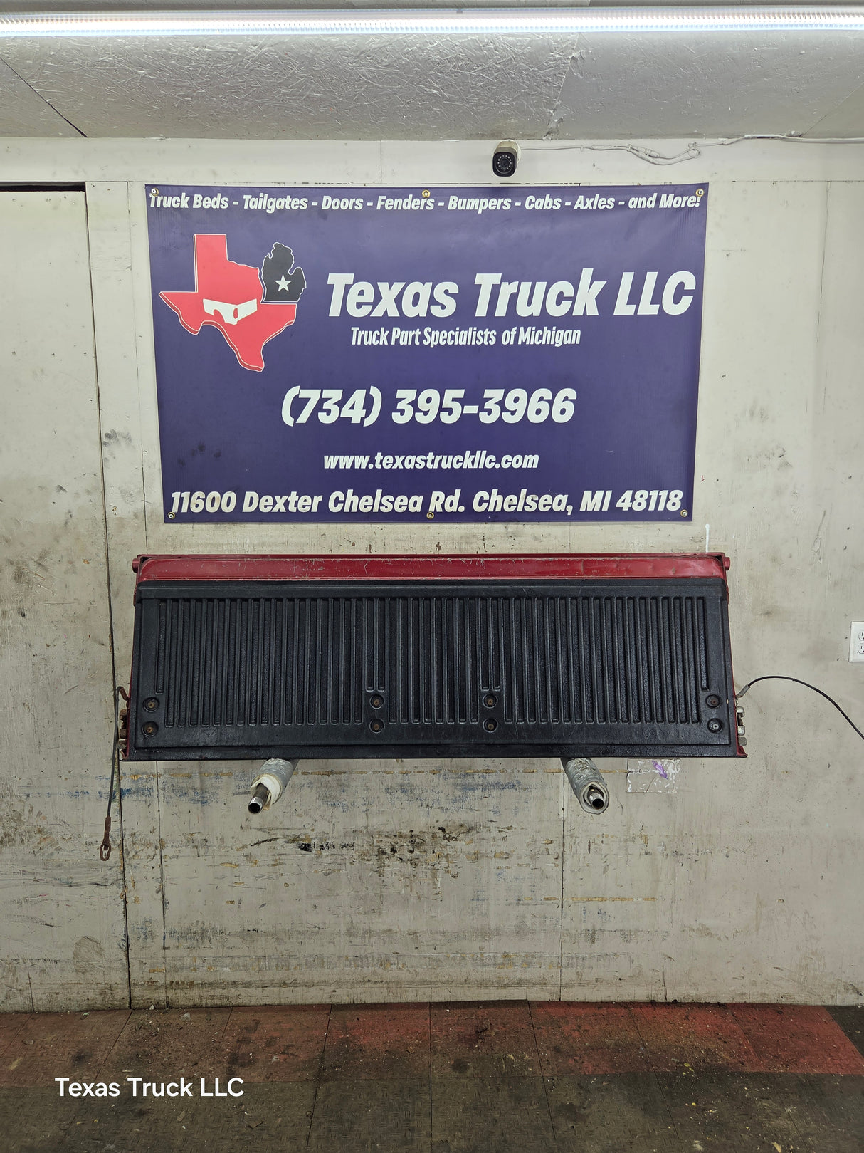 1980-1986 Bullnose / Bricknose / OBS Ford F100 F150 F250 F350 Tailgate