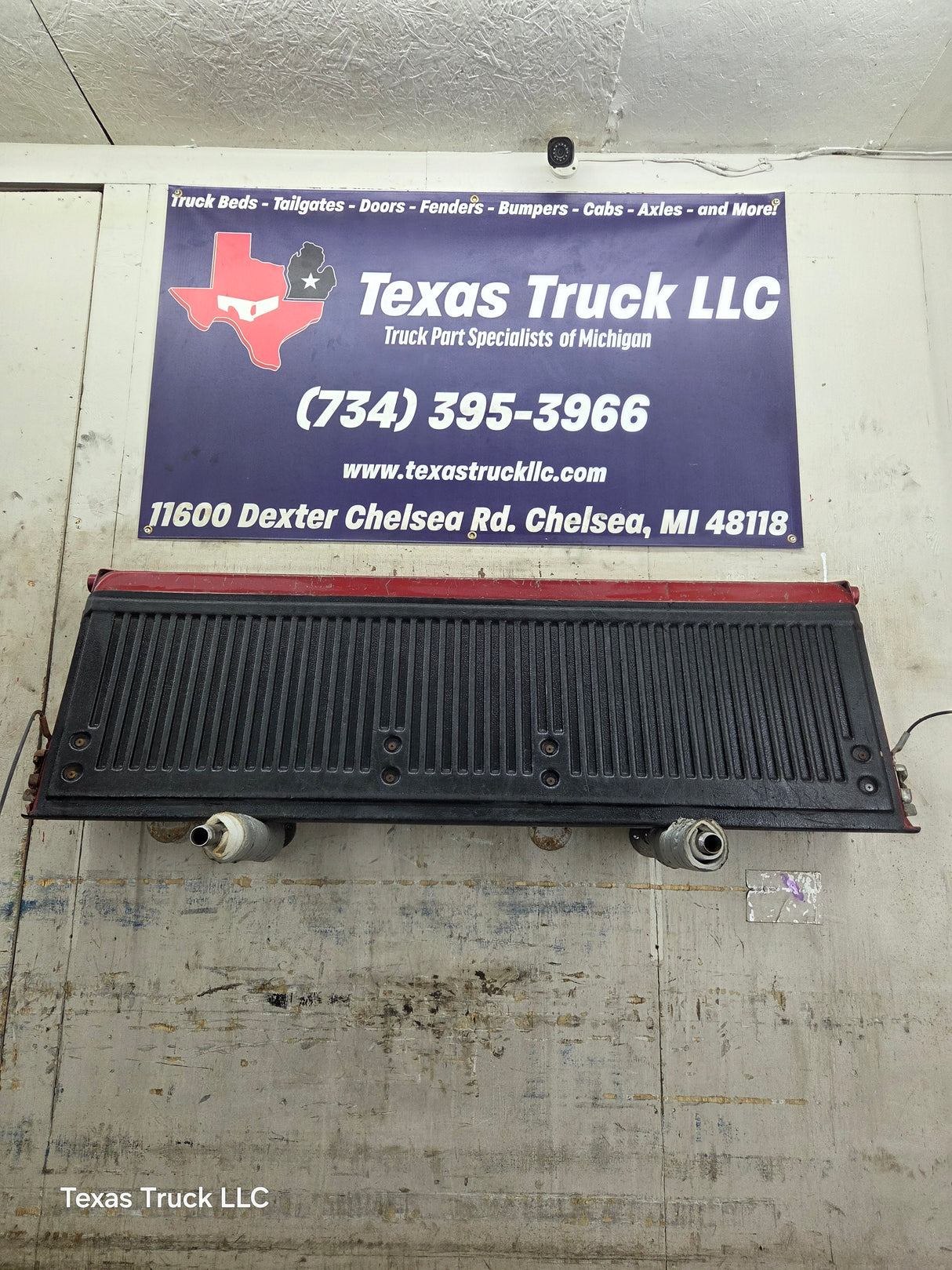 1980-1986 Bullnose / Bricknose / OBS Ford F100 F150 F250 F350 Tailgate