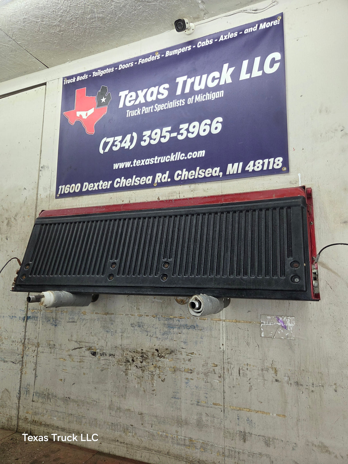 1980-1986 Bullnose / Bricknose / OBS Ford F100 F150 F250 F350 Tailgate