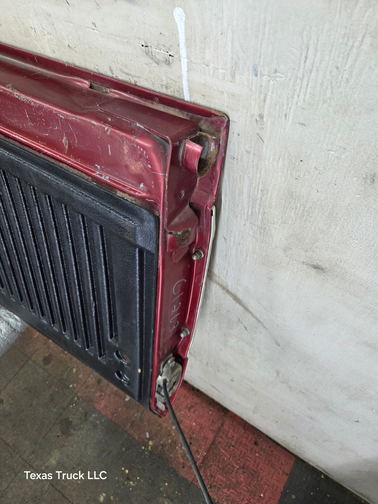 1980-1986 Bullnose / Bricknose / OBS Ford F100 F150 F250 F350 Tailgate