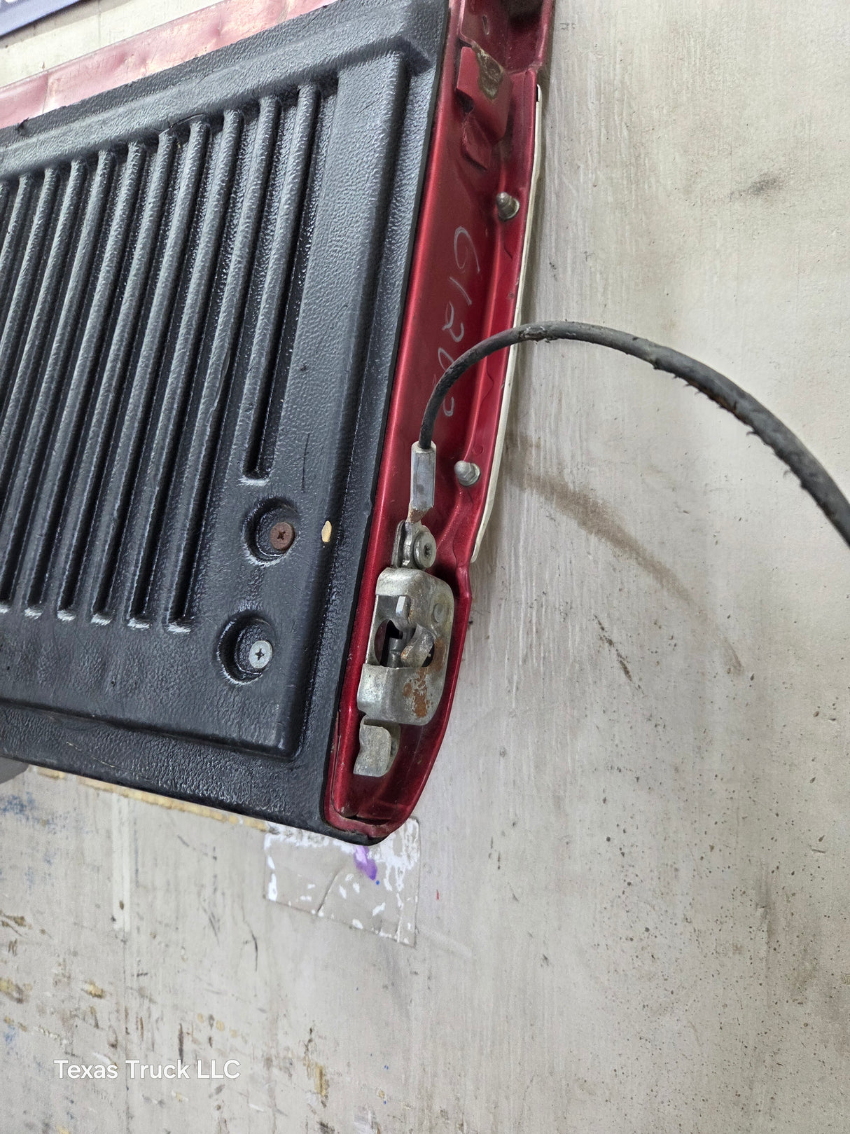 1980-1986 Bullnose / Bricknose / OBS Ford F100 F150 F250 F350 Tailgate