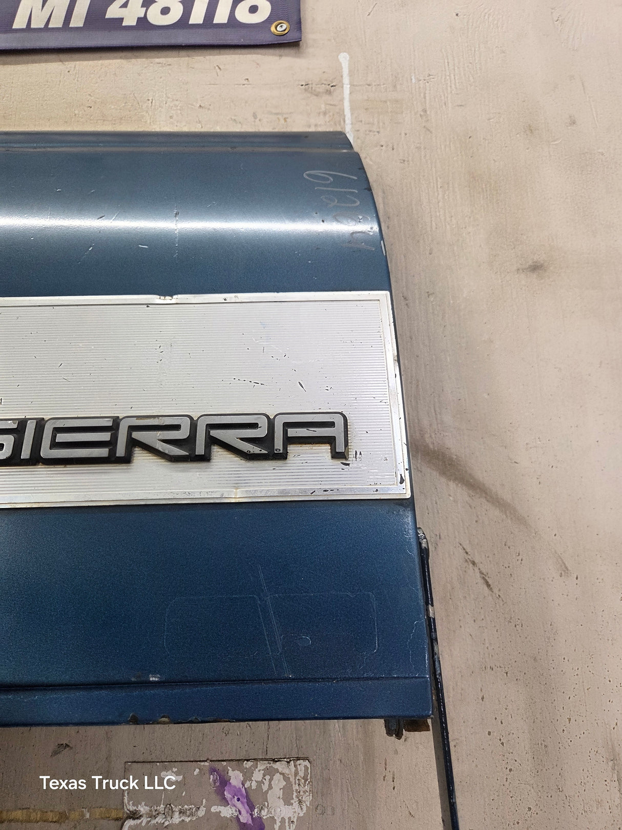 1988-1998 Chevrolet / GMC 1500 2500 3500 HD Old Body Style Tailgate