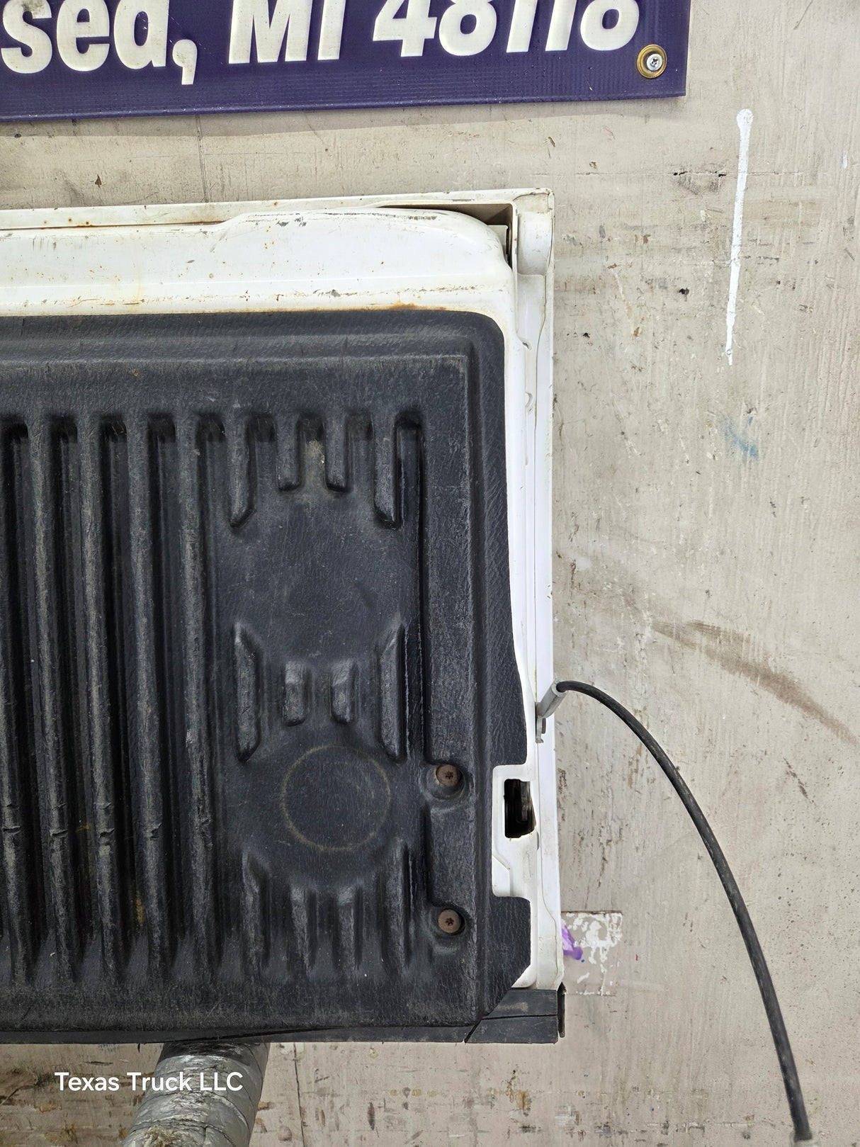 1997-2003 Ford F150 Step Side / Flare Side Tailgate