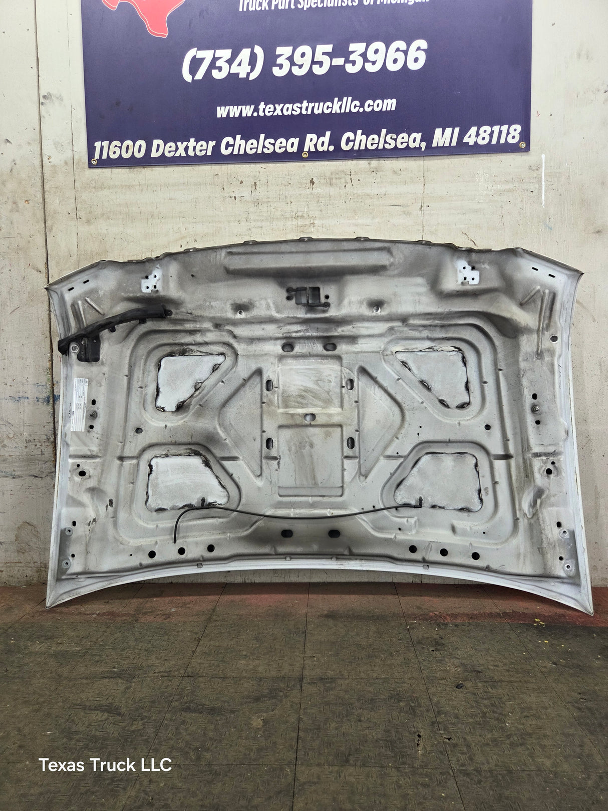2008-2010 Ford Super Duty F250 F350 F450 F550 Hood