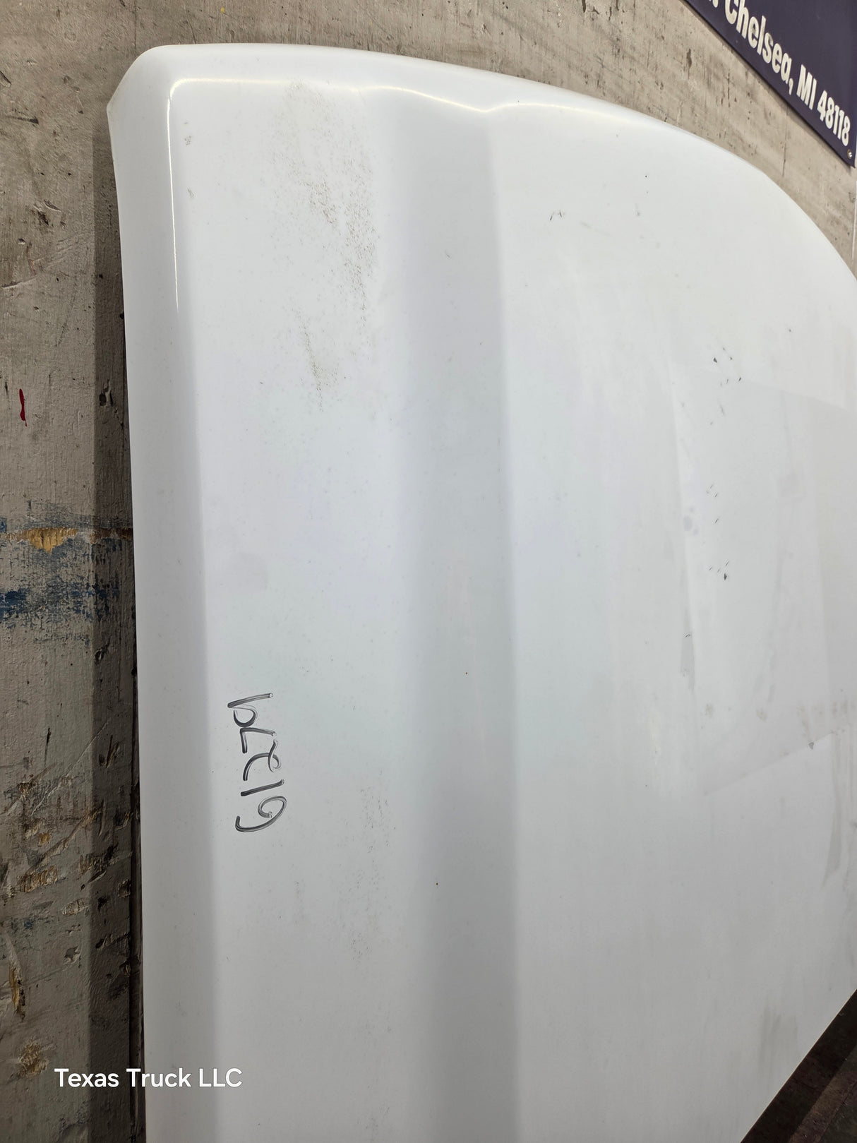 2003-2006 Chevrolet Silverado 2500 3500 Cateye HD Hood OEM