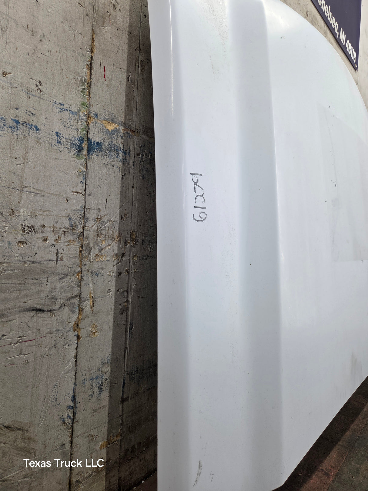 2003-2006 Chevrolet Silverado 2500 3500 Cateye HD Hood OEM