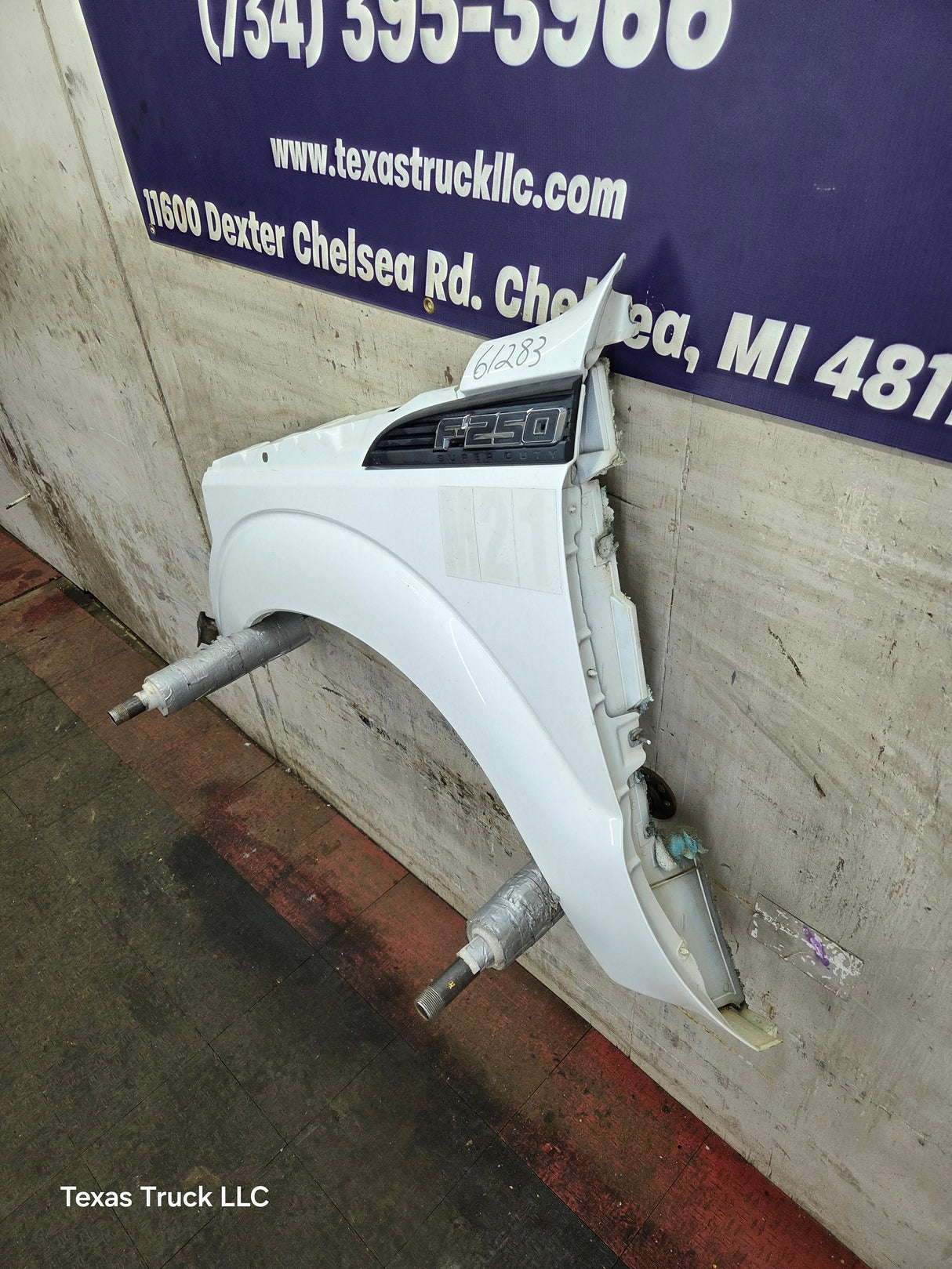 2011-2016 Ford Super Duty F250 F350 LH Driver Side Front Fender