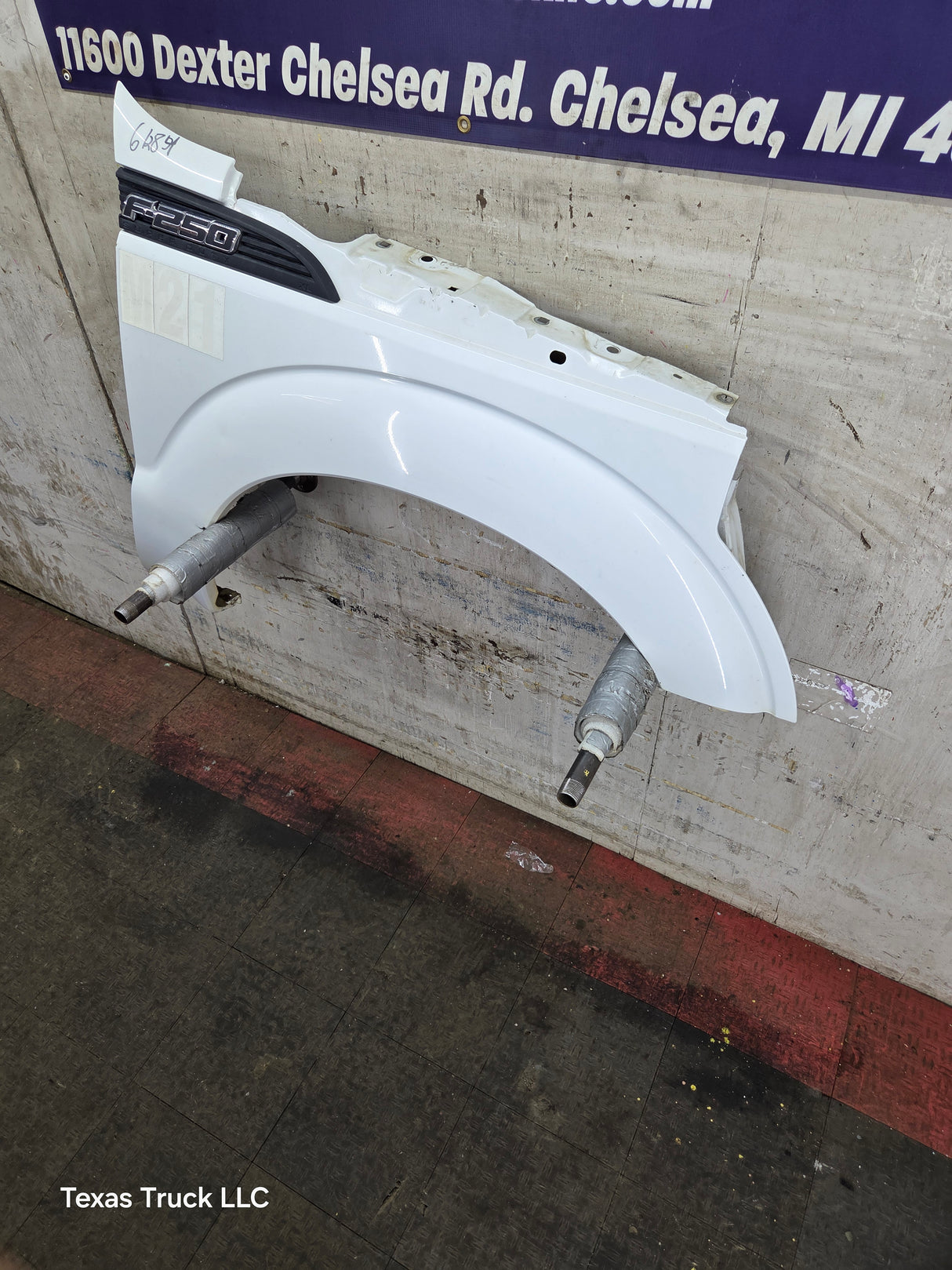 2011-2016 Ford Super Duty F250 F350 RH Passenger Side Front Fender Quarter Panel