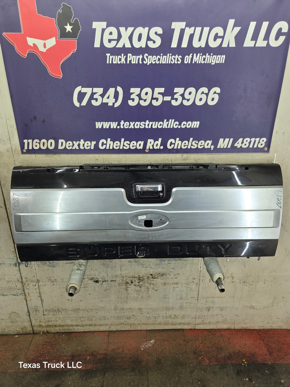2008-2016 Ford Super Duty Platinum Tailgate With Step F250 F350 F450 F550