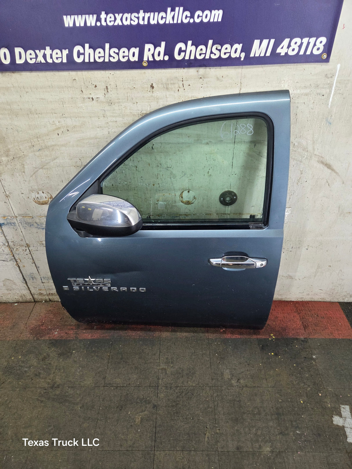 2007-2013 Chevrolet Silverado / GMC Sierra 1500 2500 3500 HD LH Front Driver Side Door
