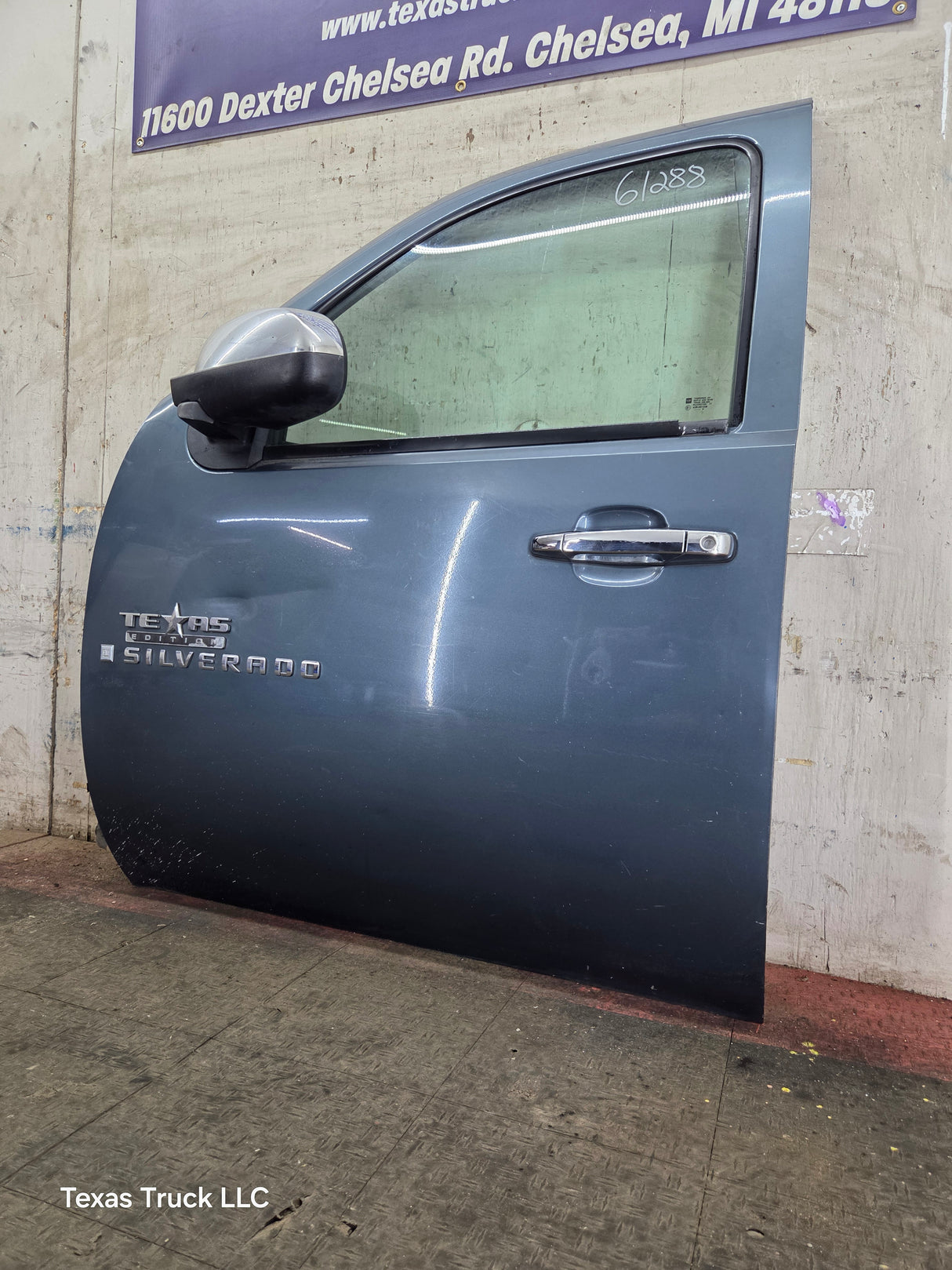 2007-2013 Chevrolet Silverado / GMC Sierra 1500 2500 3500 HD LH Front Driver Side Door