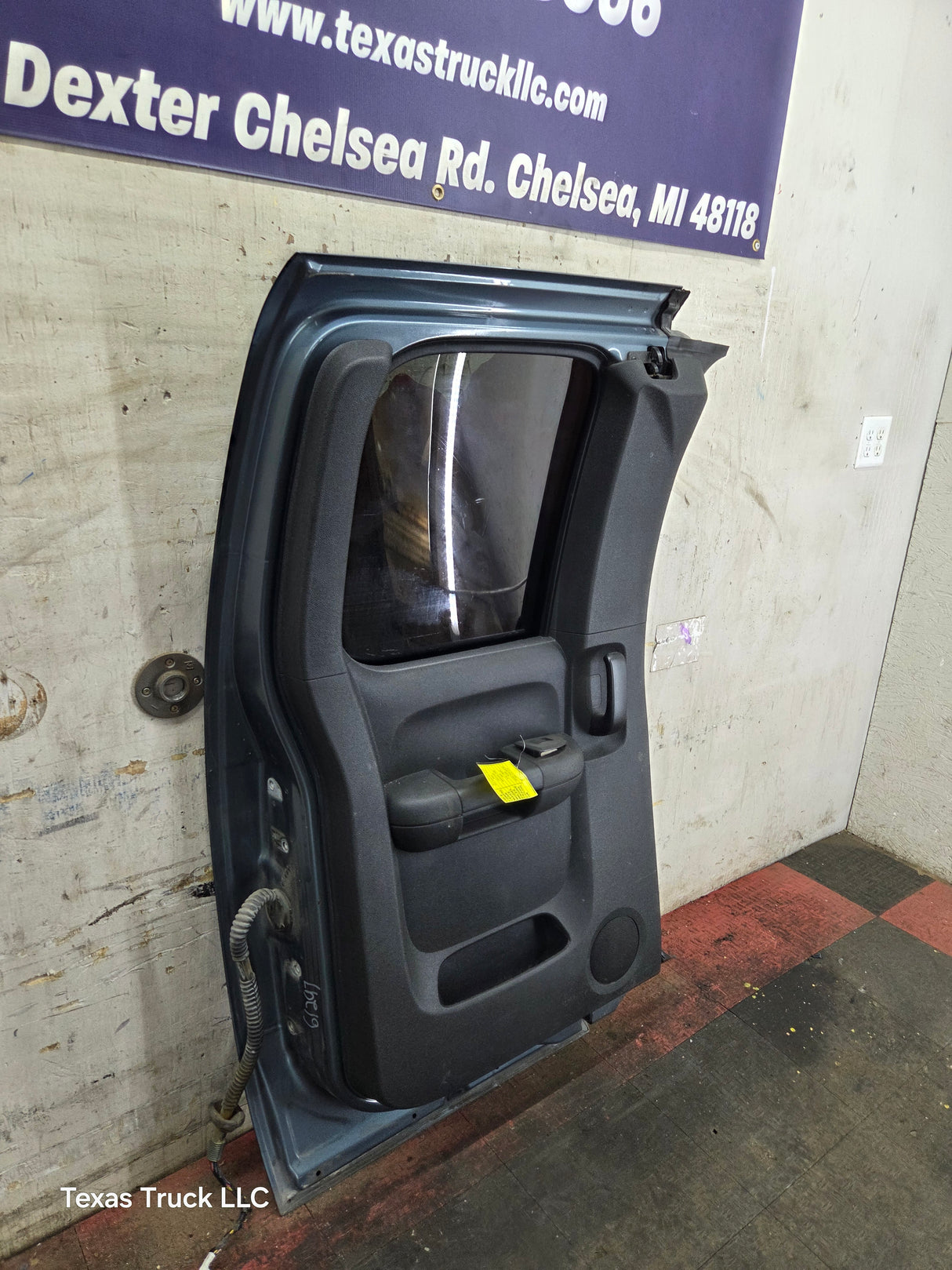 2007-2013 Chevrolet Silverado / GMC Sierra 1500 2500 3500 HD Driver Side Extended Cab LH Rear Door