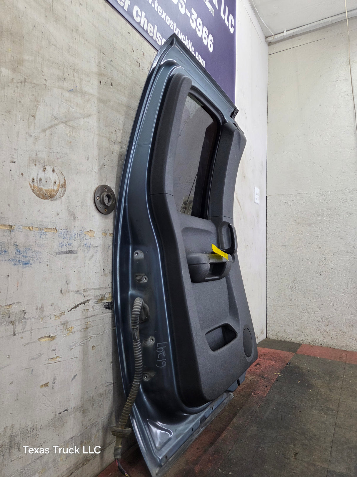 2007-2013 Chevrolet Silverado / GMC Sierra 1500 2500 3500 HD Driver Side Extended Cab LH Rear Door