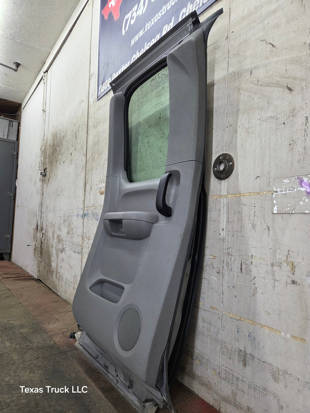 2007-2013 Chevrolet Silverado / GMC Sierra 1500 2500 3500 HD Driver Side Extended Cab LH Rear Door