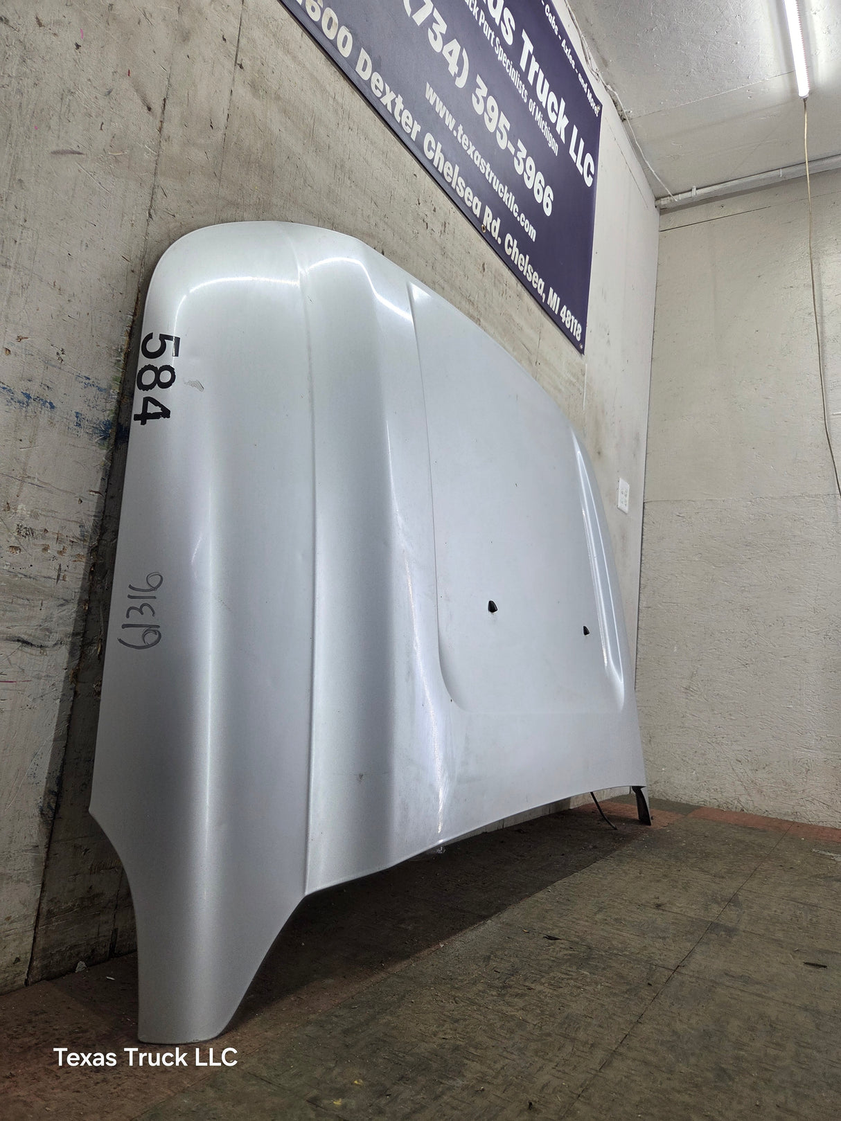 2011-2016 Ford Super Duty Hood F250 F350 F450 F550
