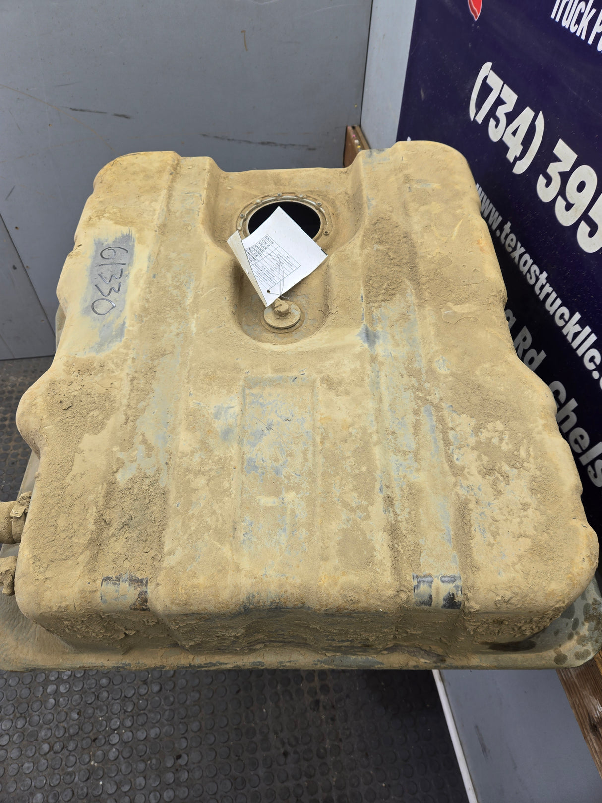 1999-2010 Ford Super Duty F350 F450 F550 Cab & Chassis Fuel Tank Rear mount behind the axle