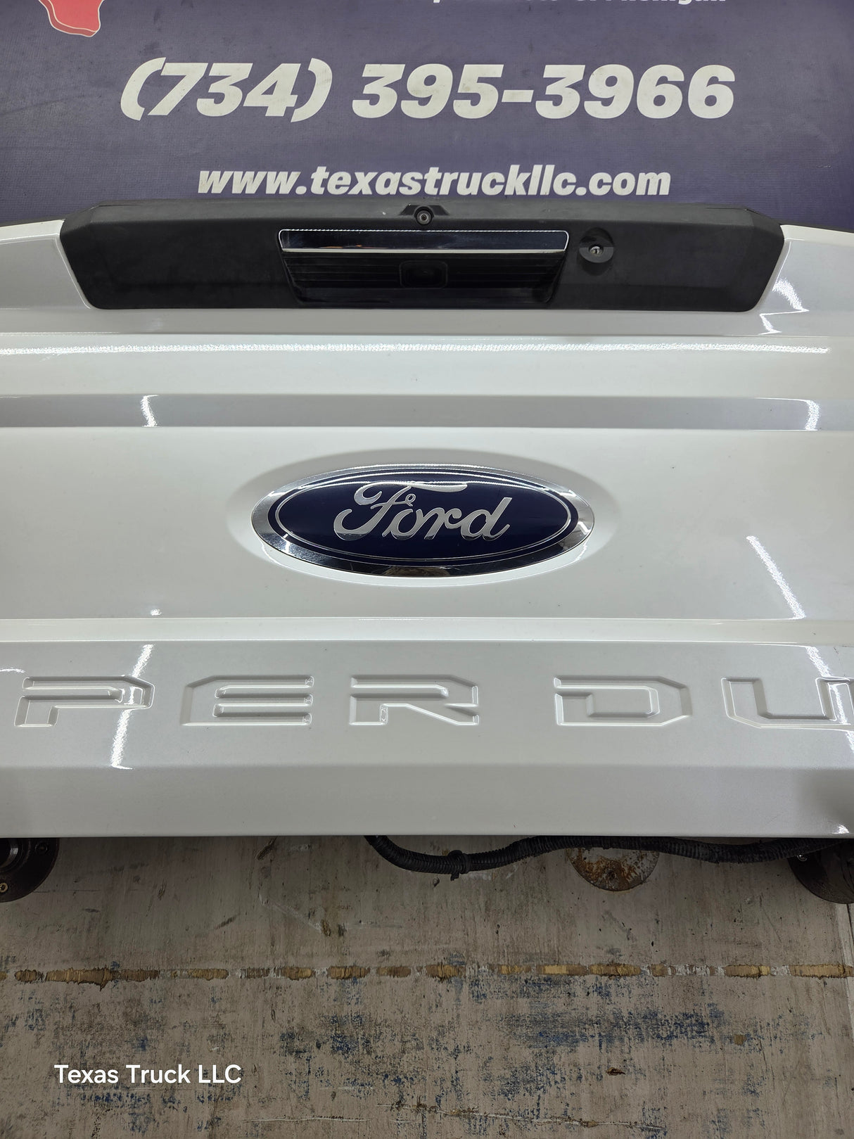 2017-2022 Ford F250 F350 F450 F550 Super Duty Step Tailgate