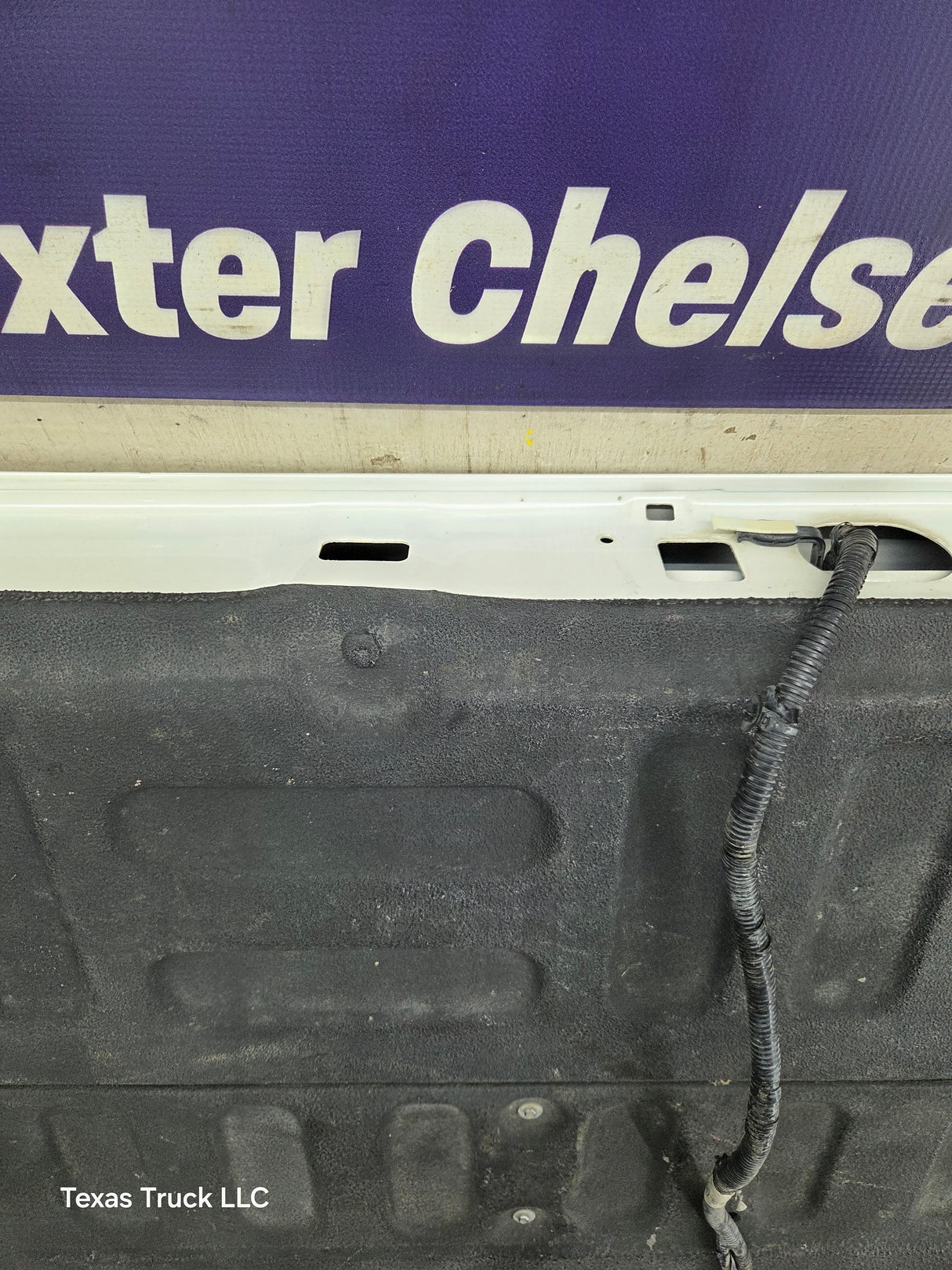 2017-2022 Ford F250 F350 F450 F550 Super Duty Step Tailgate