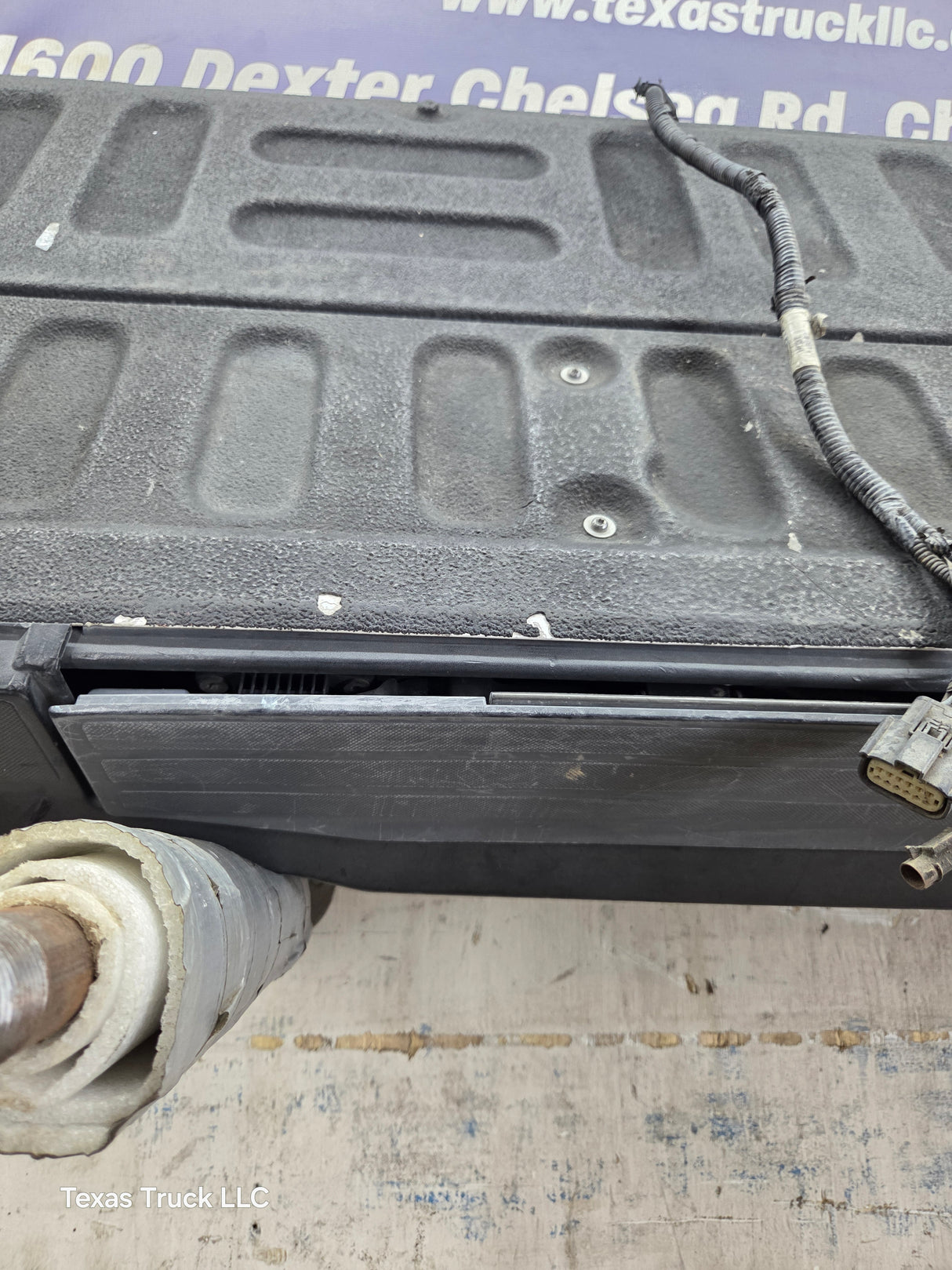 2017-2022 Ford F250 F350 F450 F550 Super Duty Step Tailgate
