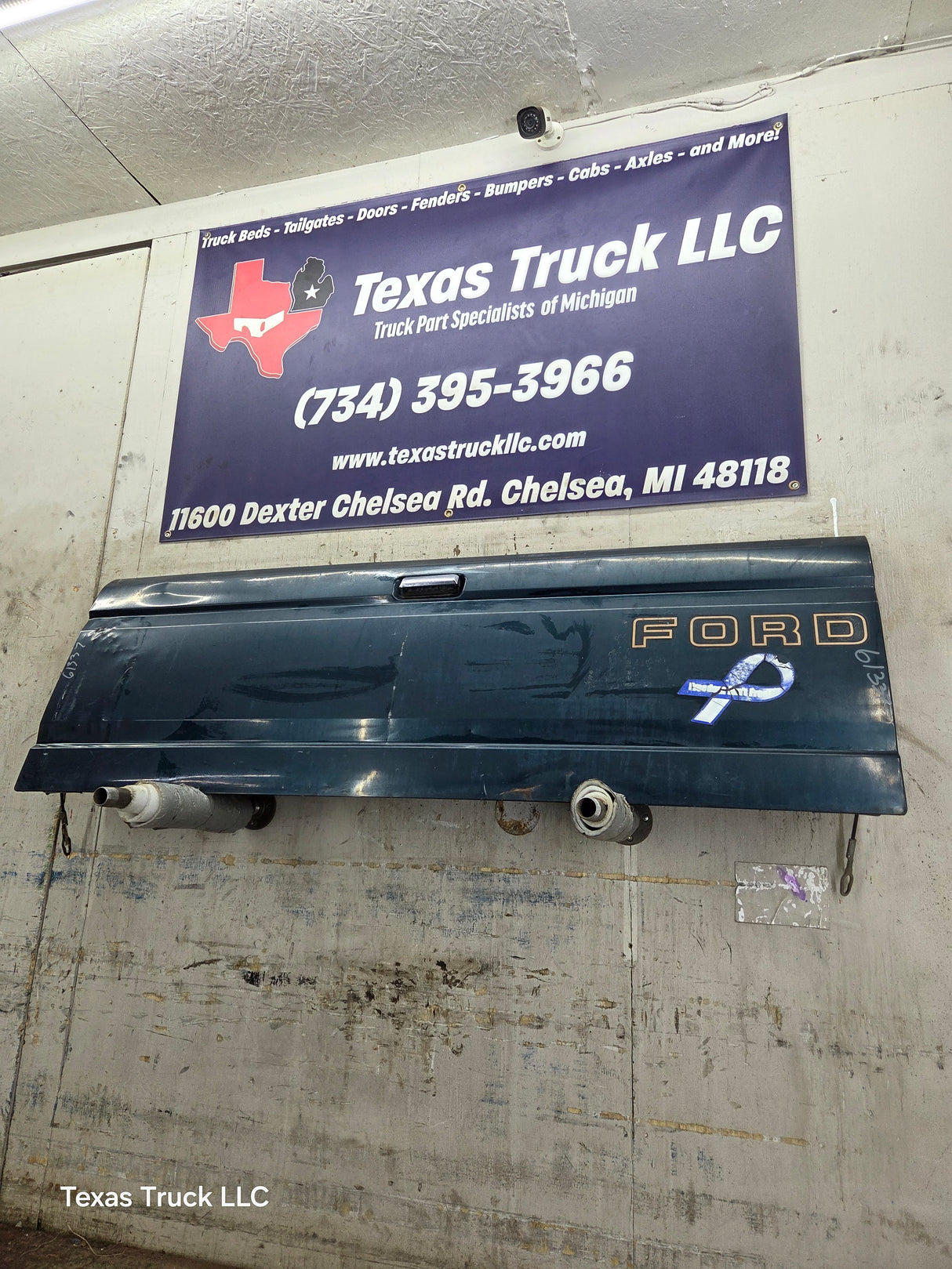 1980-1986 Bullnose / Bricknose / OBS Ford F100 F150 F250 F350 Tailgate