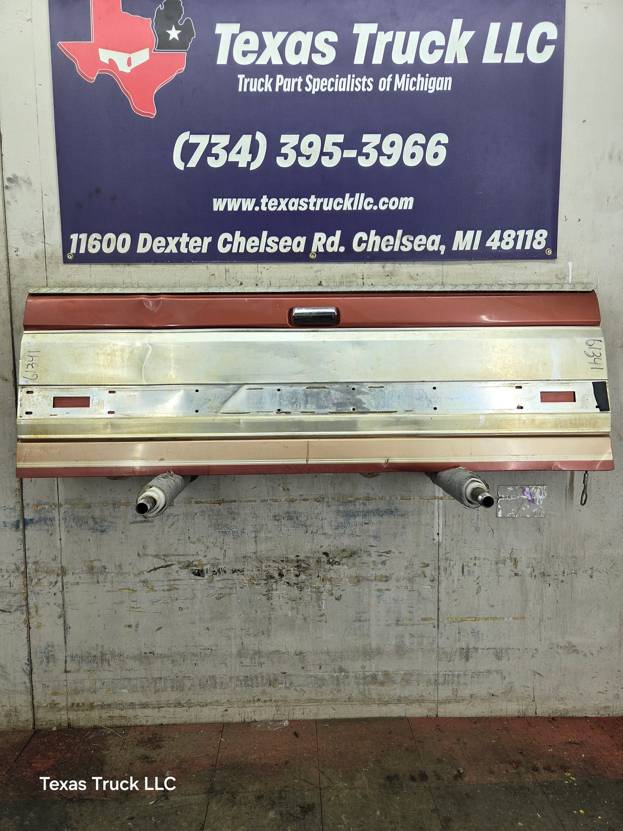 1980-1986 Bullnose / Bricknose / OBS Ford F100 F150 F250 F350 Tailgate